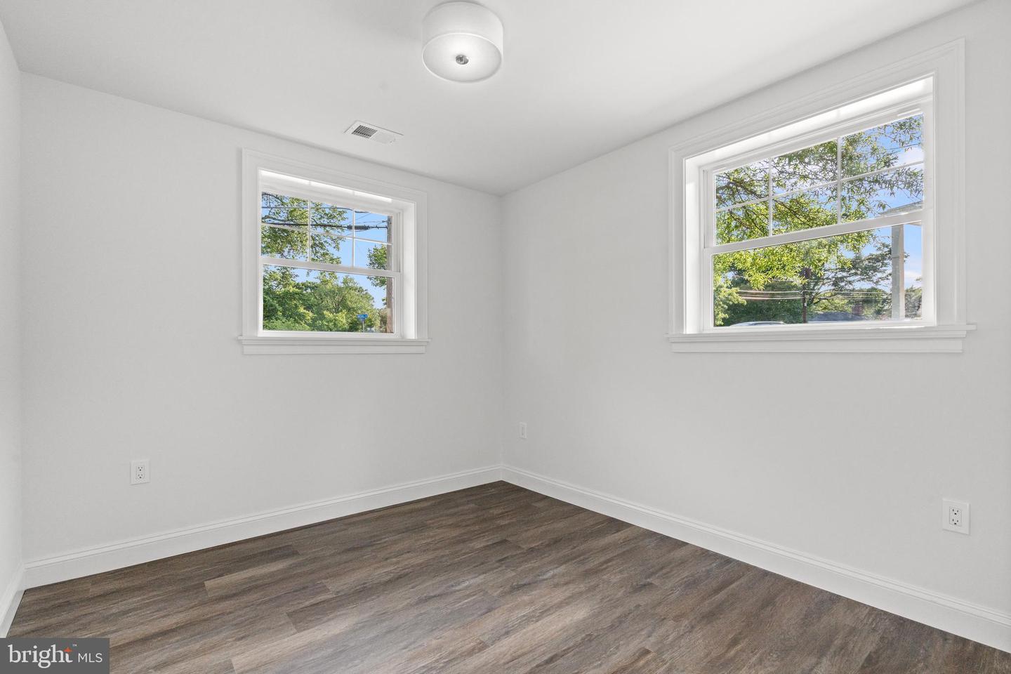 1112 NEAL DR, ALEXANDRIA, Virginia 22308, 5 Bedrooms Bedrooms, ,3 BathroomsBathrooms,Residential,For sale,1112 NEAL DR,VAFX2229096 MLS # VAFX2229096
