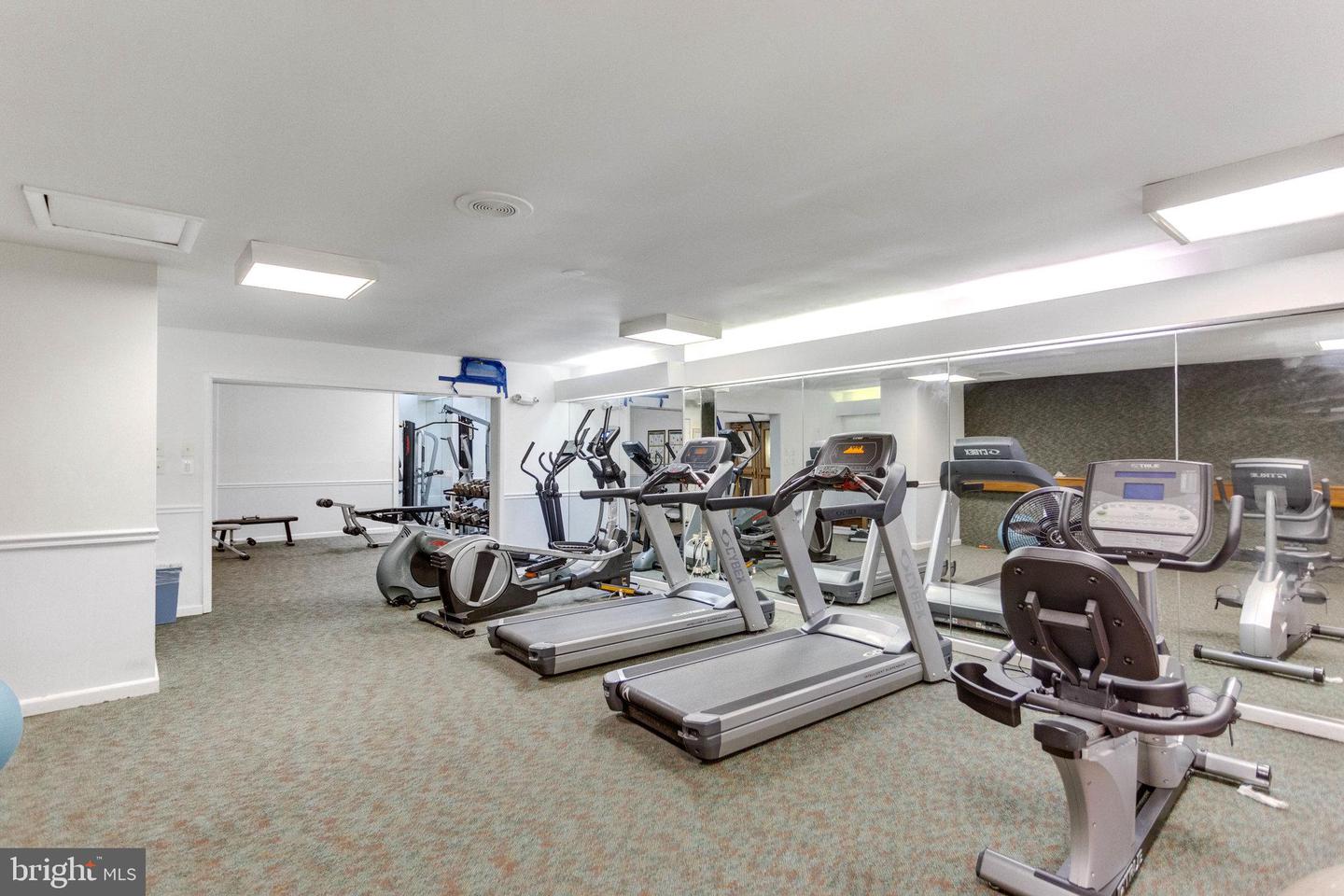 5340 HOLMES RUN PKWY #1207, ALEXANDRIA, Virginia 22304, 2 Bedrooms Bedrooms, ,1 BathroomBathrooms,Residential,For sale,5340 HOLMES RUN PKWY #1207,VAAX2043140 MLS # VAAX2043140