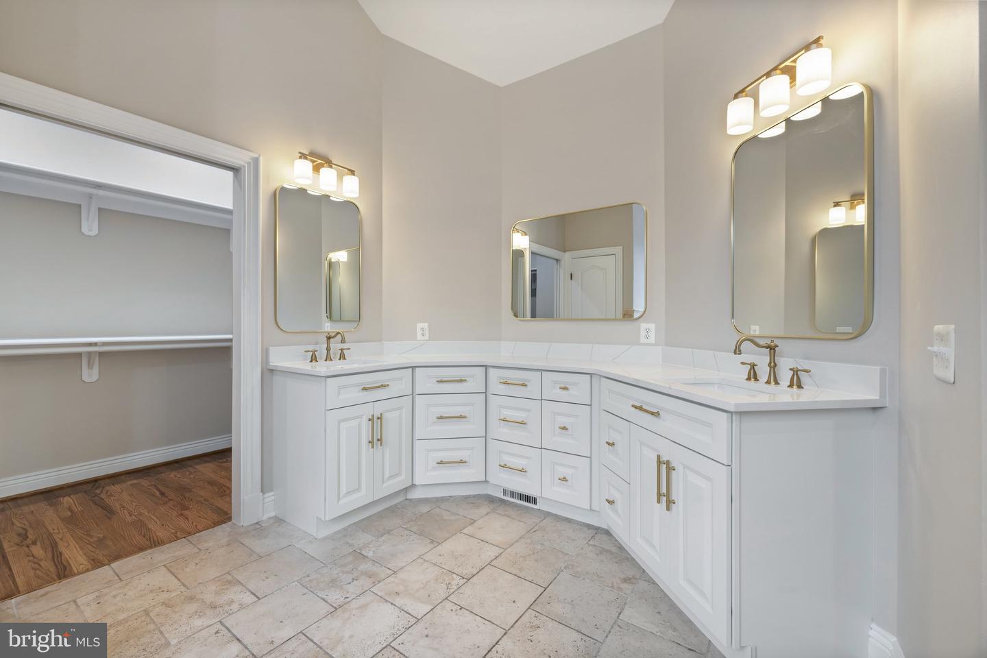 15855 SPYGLASS HILL LOOP, GAINESVILLE, Virginia 20155, 6 Bedrooms Bedrooms, ,5 BathroomsBathrooms,Residential,For sale,15855 SPYGLASS HILL LOOP,VAPW2090296 MLS # VAPW2090296