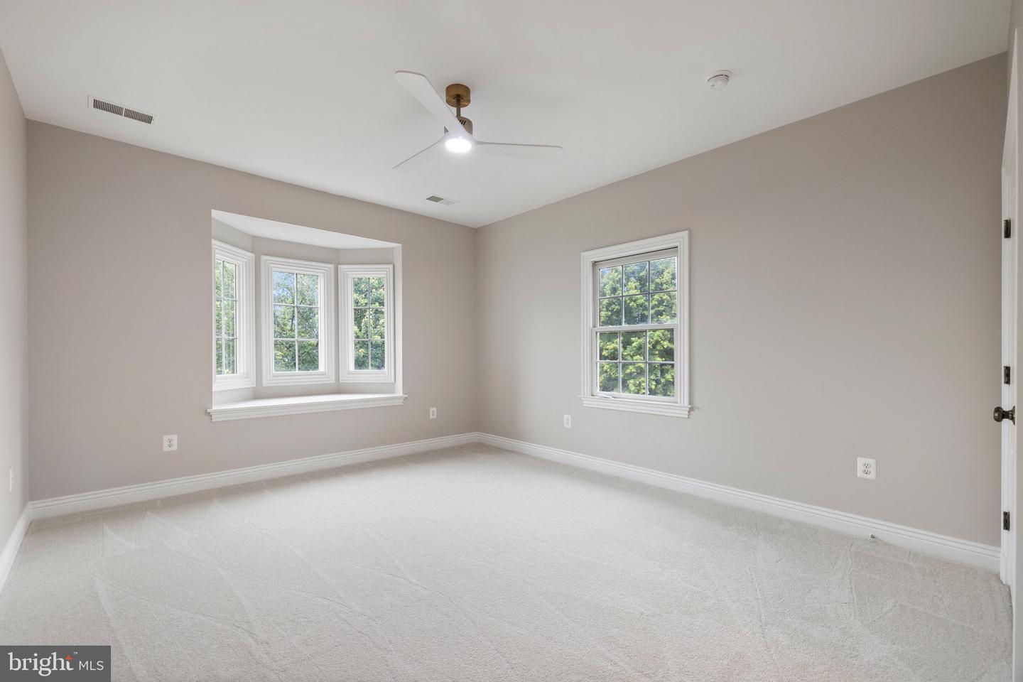 15855 SPYGLASS HILL LOOP, GAINESVILLE, Virginia 20155, 6 Bedrooms Bedrooms, ,5 BathroomsBathrooms,Residential,For sale,15855 SPYGLASS HILL LOOP,VAPW2090296 MLS # VAPW2090296