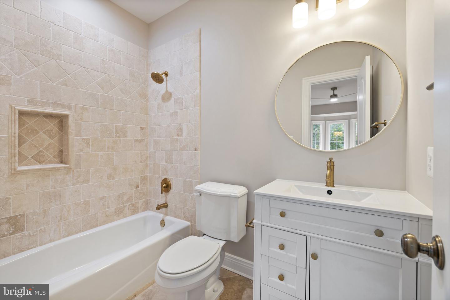 15855 SPYGLASS HILL LOOP, GAINESVILLE, Virginia 20155, 6 Bedrooms Bedrooms, ,5 BathroomsBathrooms,Residential,For sale,15855 SPYGLASS HILL LOOP,VAPW2090296 MLS # VAPW2090296