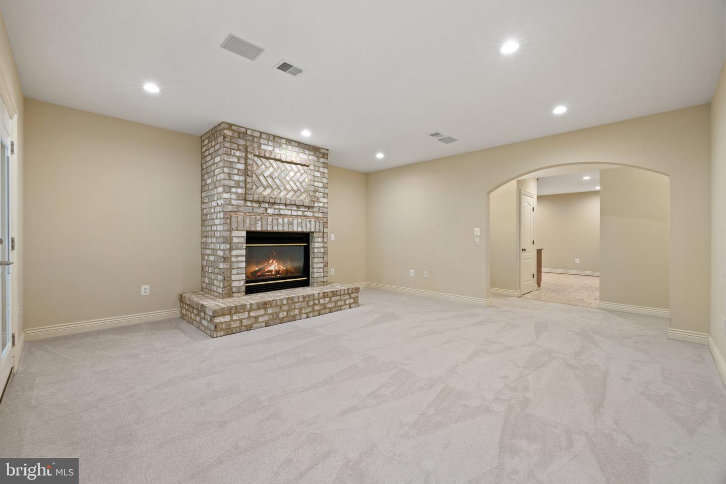 15855 SPYGLASS HILL LOOP, GAINESVILLE, Virginia 20155, 6 Bedrooms Bedrooms, ,5 BathroomsBathrooms,Residential,For sale,15855 SPYGLASS HILL LOOP,VAPW2090296 MLS # VAPW2090296