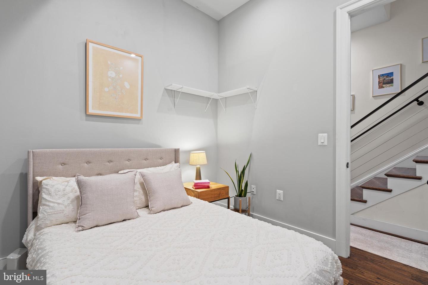 913 12TH ST NE #4, WASHINGTON, District Of Columbia 20002, 2 Bedrooms Bedrooms, ,2 BathroomsBathrooms,Residential,For sale,913 12TH ST NE #4,DCDC2193428 MLS # DCDC2193428