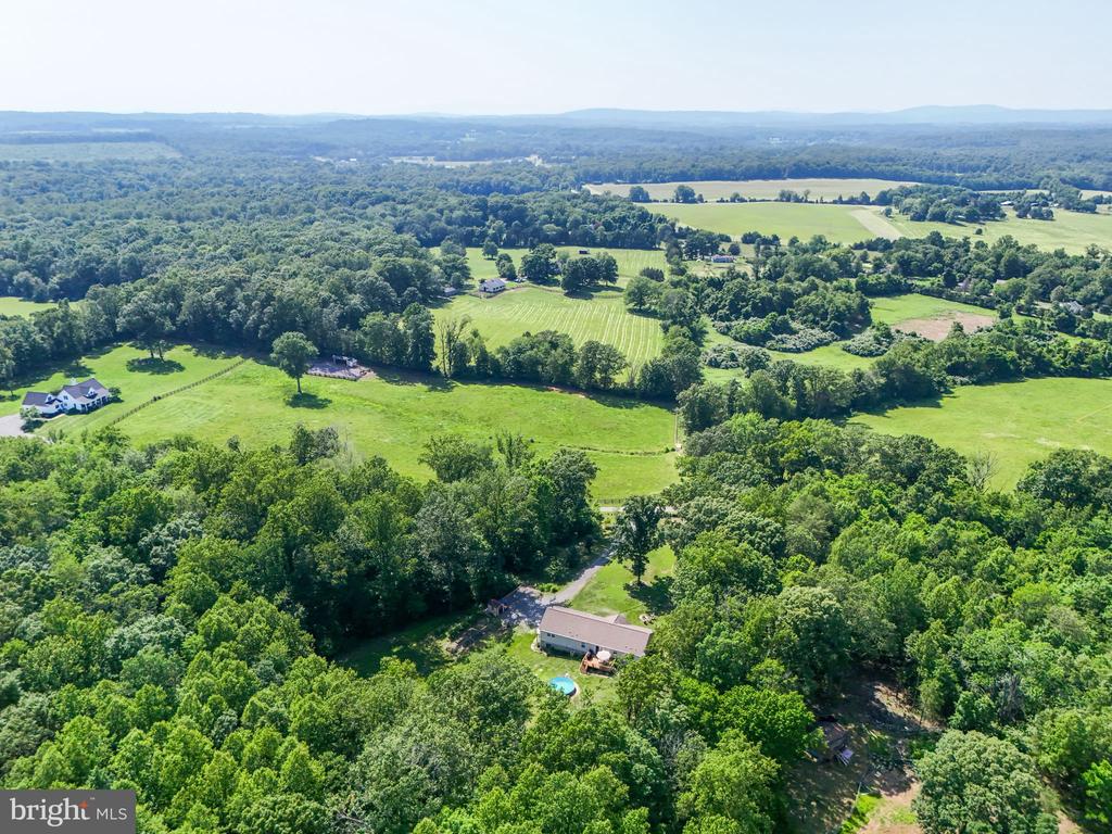 8349 SQUIRES LN, WARRENTON, Virginia, 4 Bedrooms Bedrooms, ,2 BathroomsBathrooms,Residential,8349 SQUIRES LN,VAFQ2016962 MLS # VAFQ2016962