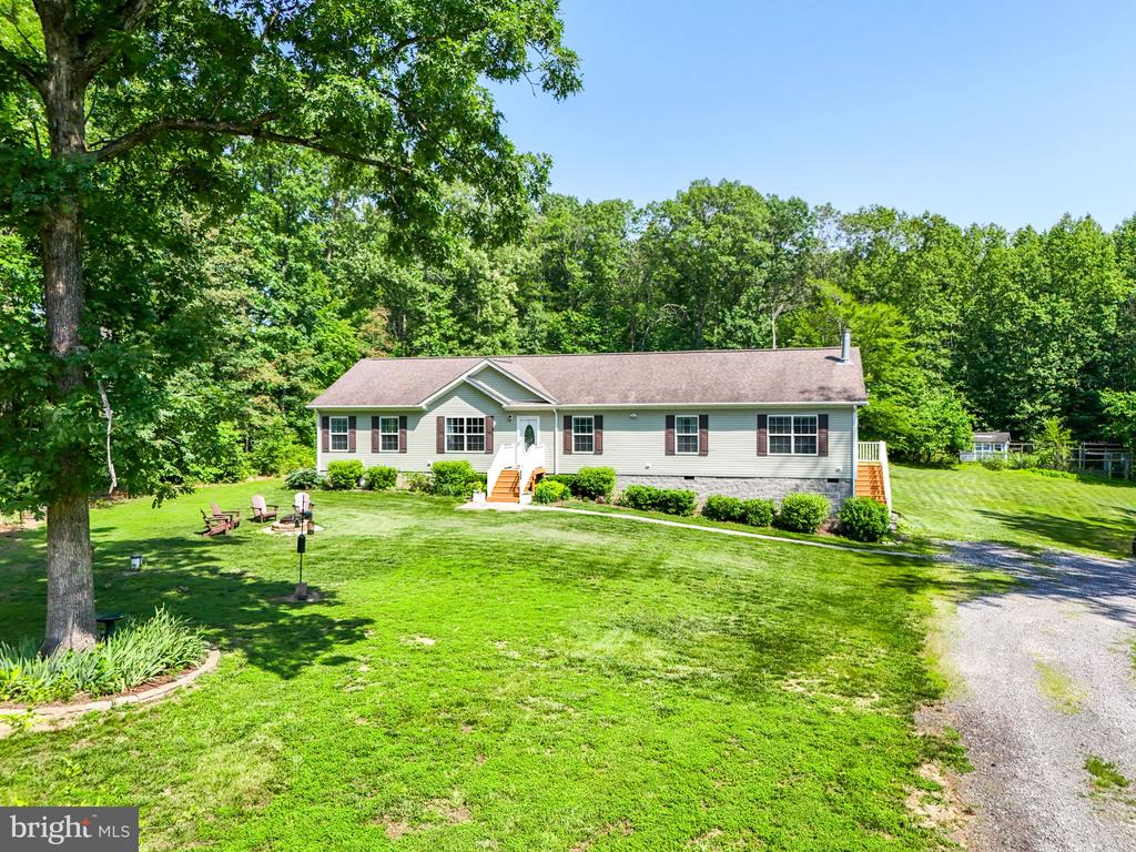 8349 SQUIRES LN, WARRENTON, Virginia, 4 Bedrooms Bedrooms, ,2 BathroomsBathrooms,Residential,8349 SQUIRES LN,VAFQ2016962 MLS # VAFQ2016962