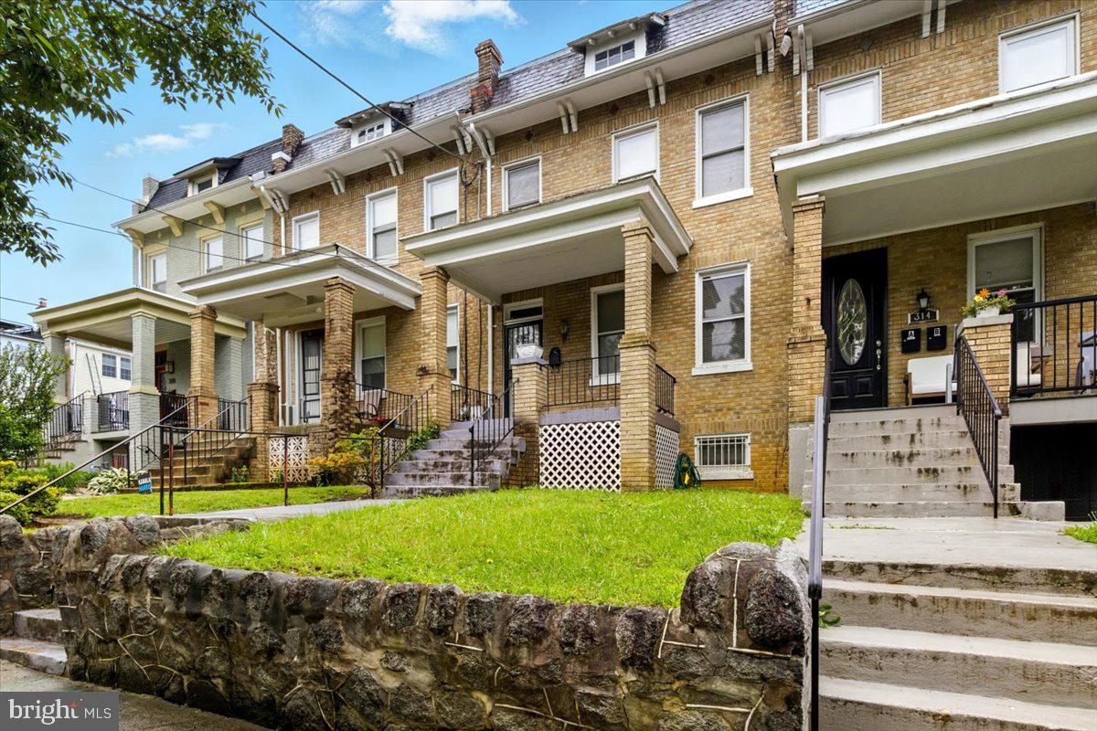 312 WEBSTER ST NW, WASHINGTON, District Of Columbia 20011, 3 Bedrooms Bedrooms, ,1 BathroomBathrooms,Residential,For sale,312 WEBSTER ST NW,DCDC2193590 MLS # DCDC2193590