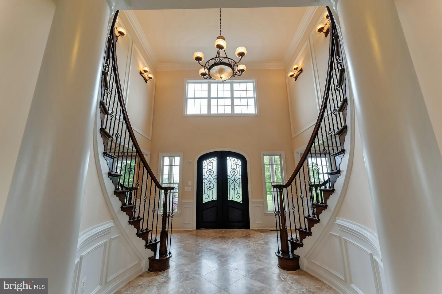 18102 EAGLESHAM CT, LEESBURG, Virginia 20175, 5 Bedrooms Bedrooms, ,5 BathroomsBathrooms,Residential,For sale,18102 EAGLESHAM CT,VALO2092994 MLS # VALO2092994