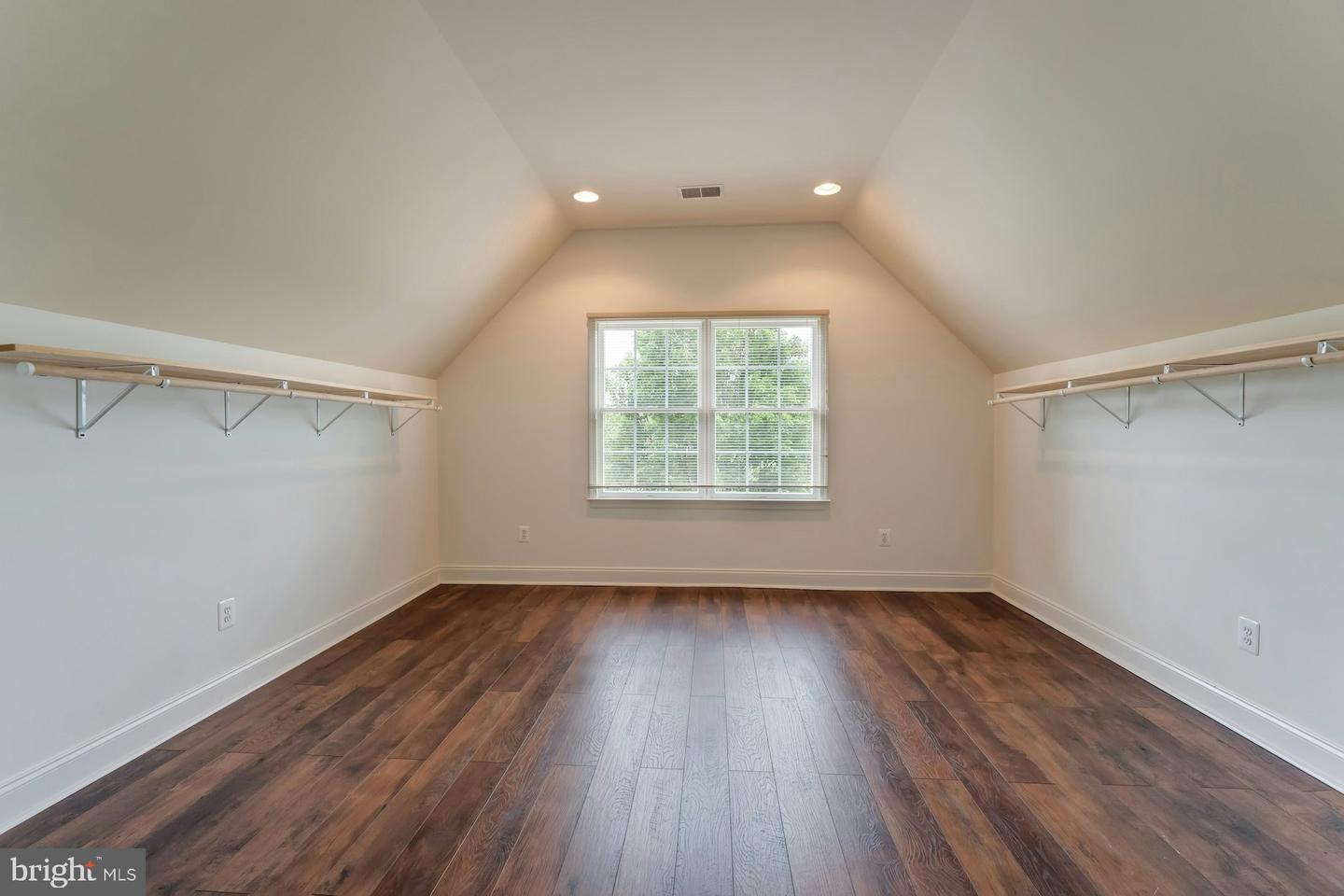 18102 EAGLESHAM CT, LEESBURG, Virginia 20175, 5 Bedrooms Bedrooms, ,5 BathroomsBathrooms,Residential,For sale,18102 EAGLESHAM CT,VALO2092994 MLS # VALO2092994