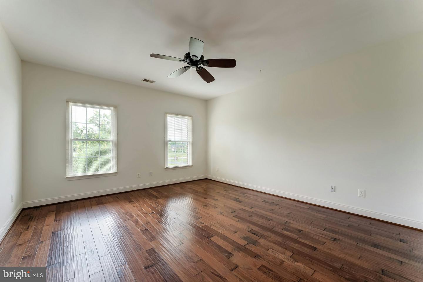 18102 EAGLESHAM CT, LEESBURG, Virginia 20175, 5 Bedrooms Bedrooms, ,5 BathroomsBathrooms,Residential,For sale,18102 EAGLESHAM CT,VALO2092994 MLS # VALO2092994