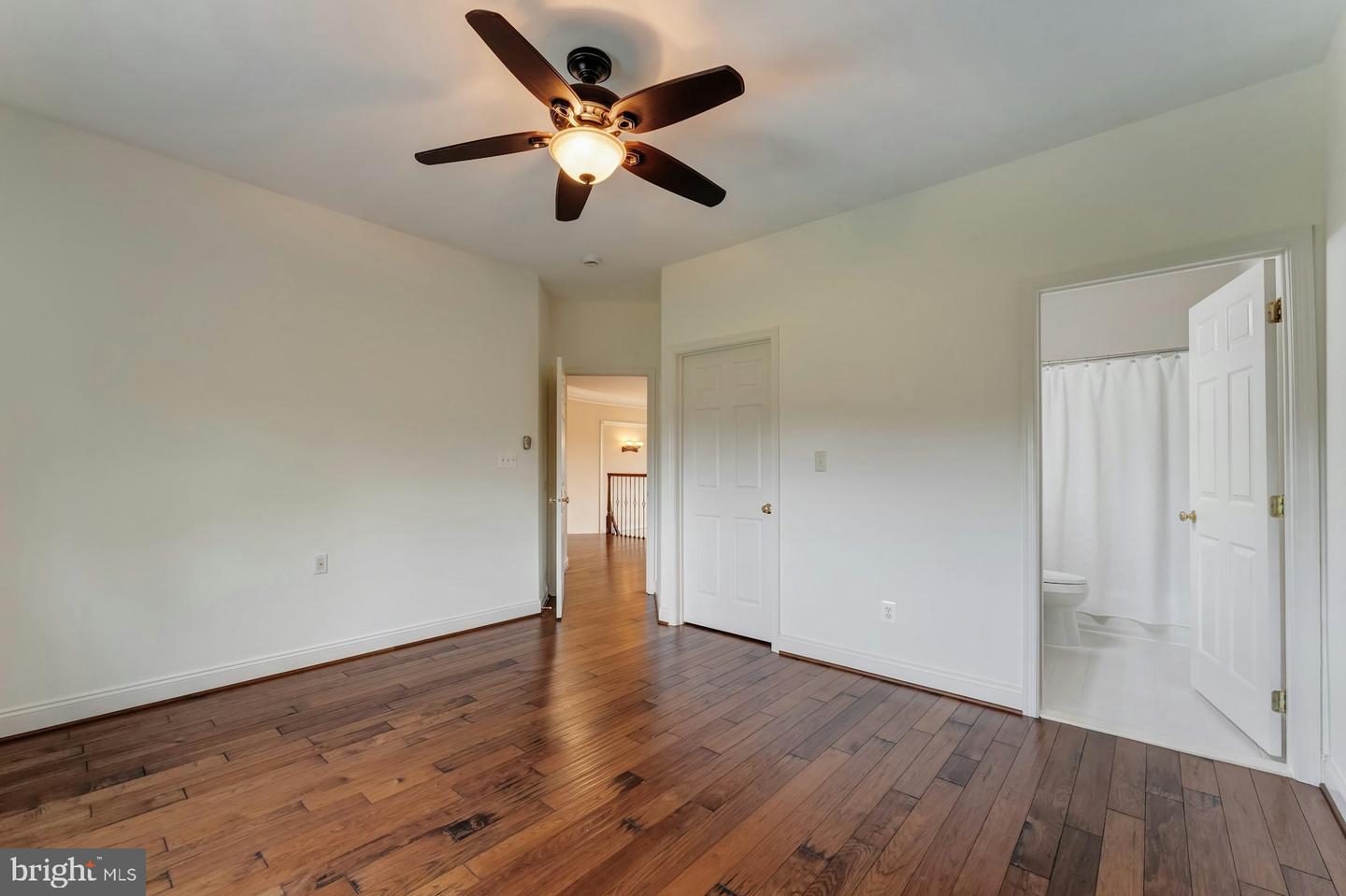 18102 EAGLESHAM CT, LEESBURG, Virginia 20175, 5 Bedrooms Bedrooms, ,5 BathroomsBathrooms,Residential,For sale,18102 EAGLESHAM CT,VALO2092994 MLS # VALO2092994