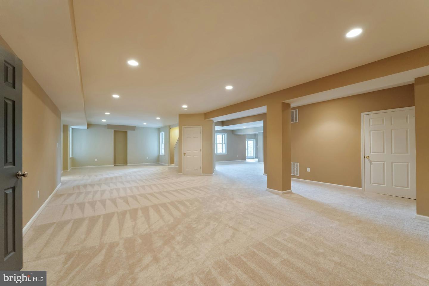 18102 EAGLESHAM CT, LEESBURG, Virginia 20175, 5 Bedrooms Bedrooms, ,5 BathroomsBathrooms,Residential,For sale,18102 EAGLESHAM CT,VALO2092994 MLS # VALO2092994