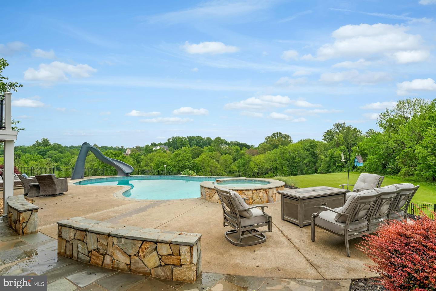 18102 EAGLESHAM CT, LEESBURG, Virginia 20175, 5 Bedrooms Bedrooms, ,5 BathroomsBathrooms,Residential,For sale,18102 EAGLESHAM CT,VALO2092994 MLS # VALO2092994