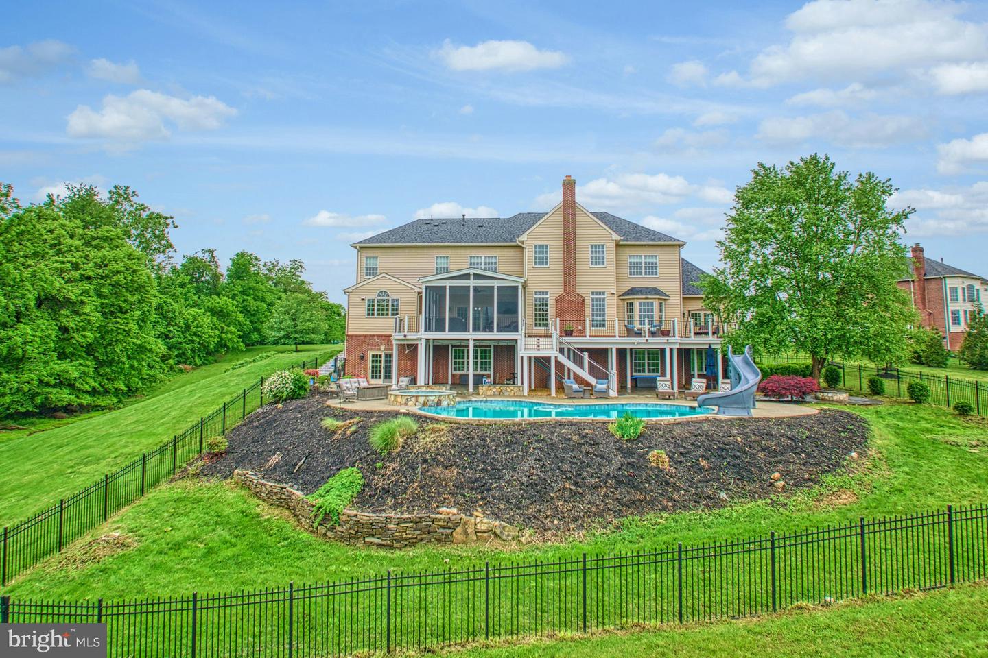 18102 EAGLESHAM CT, LEESBURG, Virginia 20175, 5 Bedrooms Bedrooms, ,5 BathroomsBathrooms,Residential,For sale,18102 EAGLESHAM CT,VALO2092994 MLS # VALO2092994