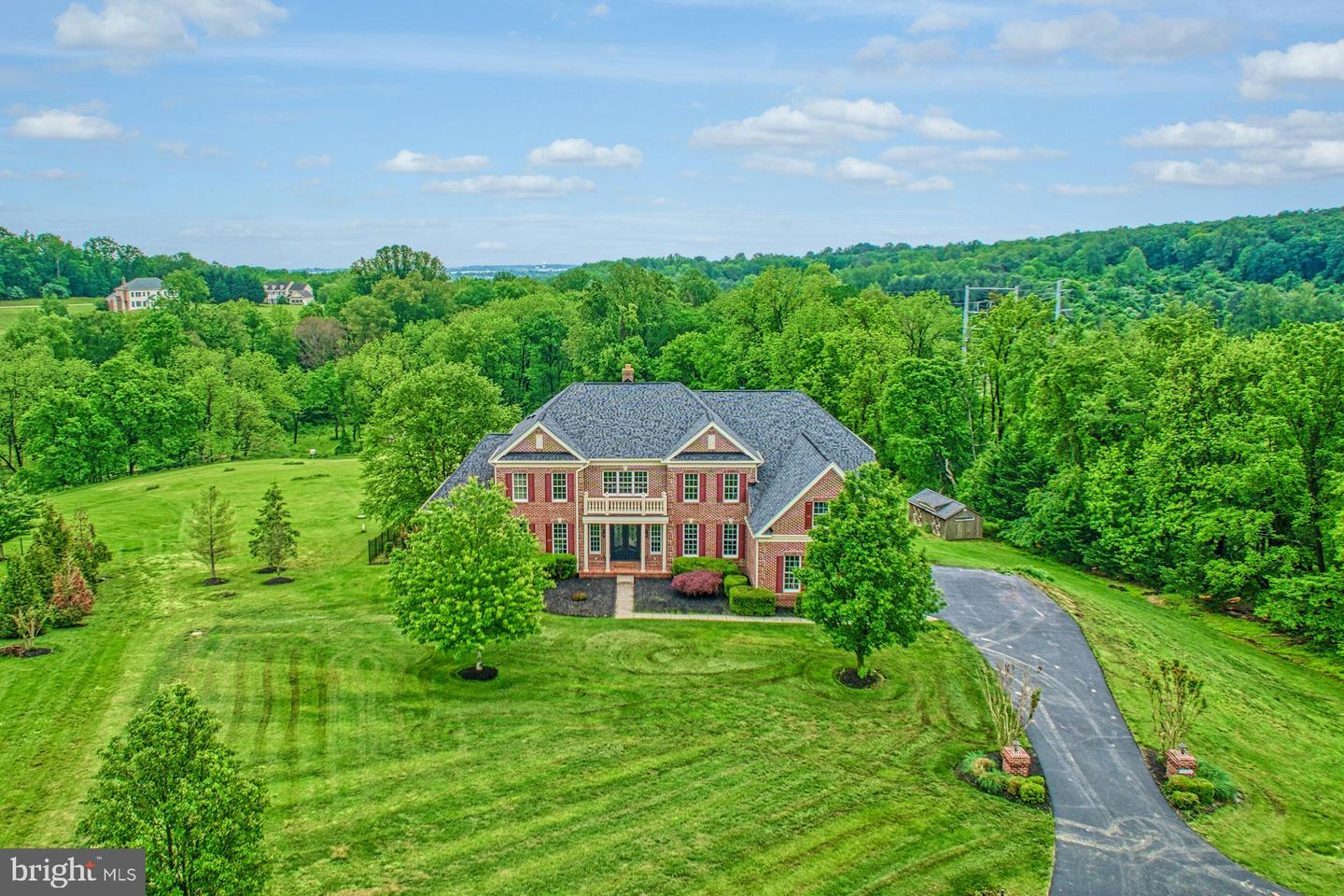 18102 EAGLESHAM CT, LEESBURG, Virginia 20175, 5 Bedrooms Bedrooms, ,5 BathroomsBathrooms,Residential,For sale,18102 EAGLESHAM CT,VALO2092994 MLS # VALO2092994