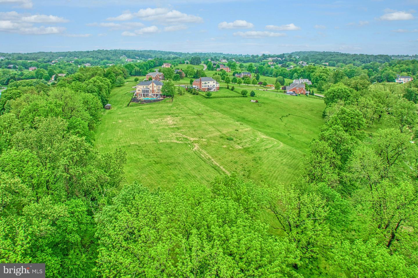 18102 EAGLESHAM CT, LEESBURG, Virginia 20175, 5 Bedrooms Bedrooms, ,5 BathroomsBathrooms,Residential,For sale,18102 EAGLESHAM CT,VALO2092994 MLS # VALO2092994