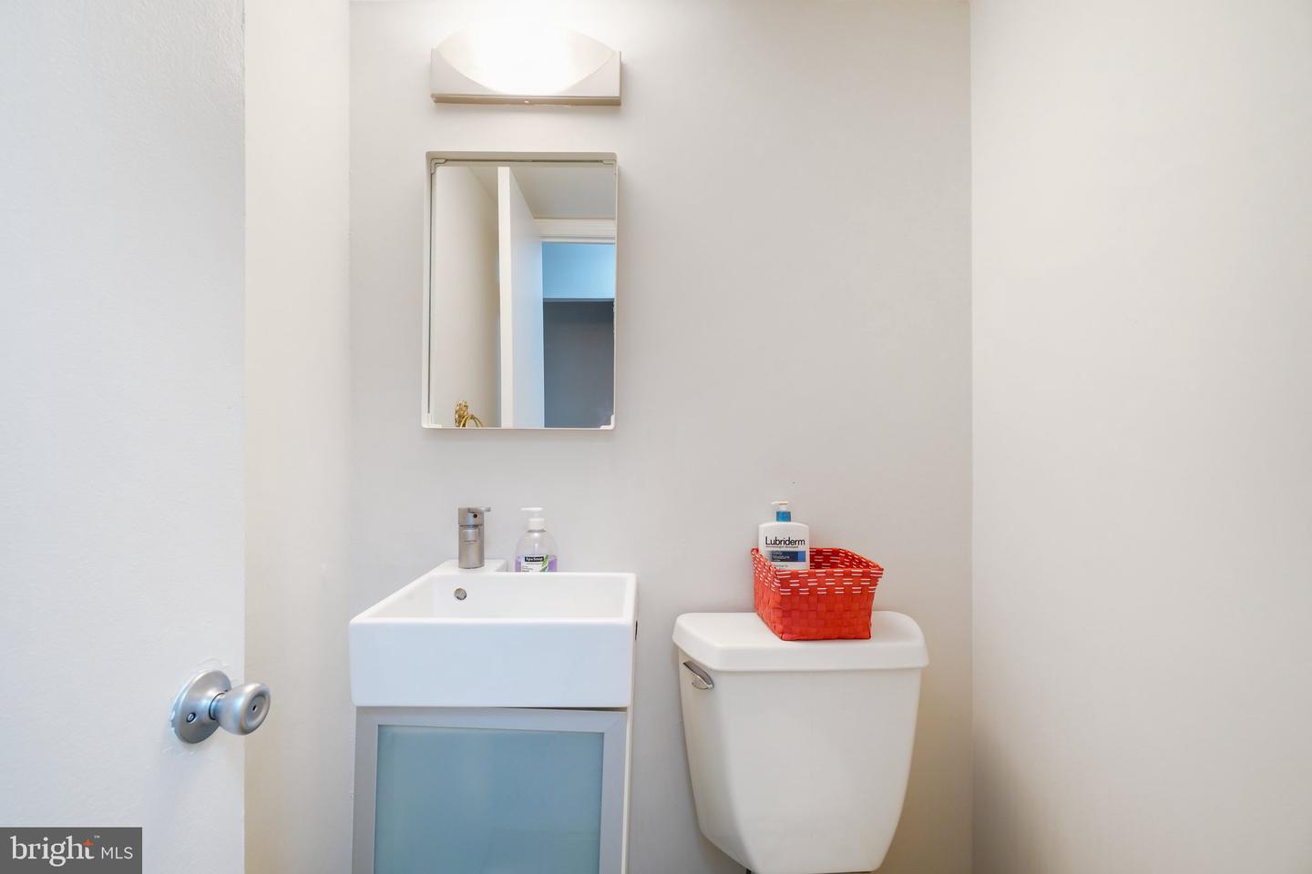 14855 LEICESTER CT, CENTREVILLE, Virginia 20120, 3 Bedrooms Bedrooms, ,2 BathroomsBathrooms,Residential,For sale,14855 LEICESTER CT,VAFX2232290 MLS # VAFX2232290