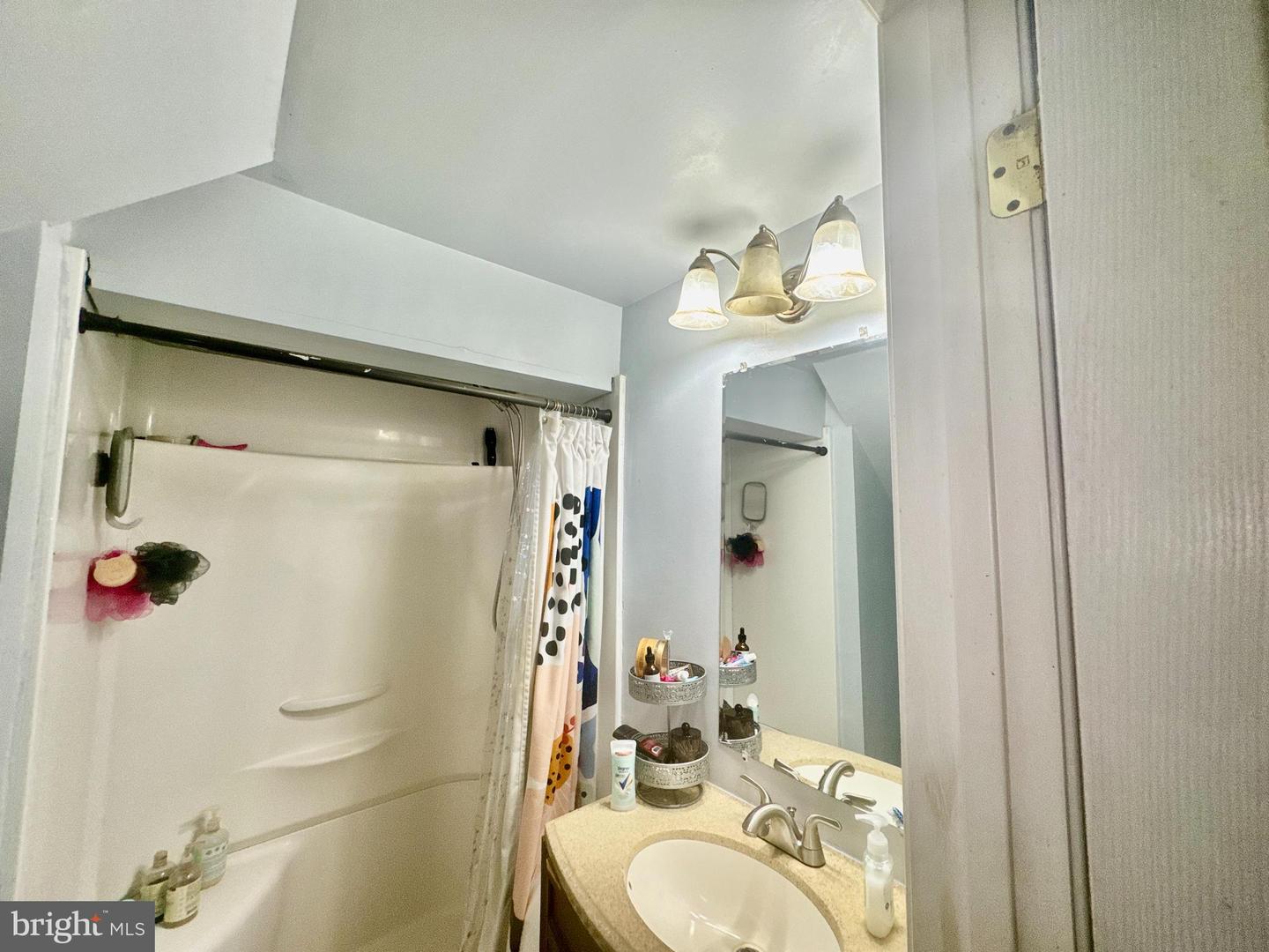 147 DEACON RD, FREDERICKSBURG, Virginia 22405, 4 Bedrooms Bedrooms, ,2 BathroomsBathrooms,Residential,For sale,147 DEACON RD,VAST2037682 MLS # VAST2037682