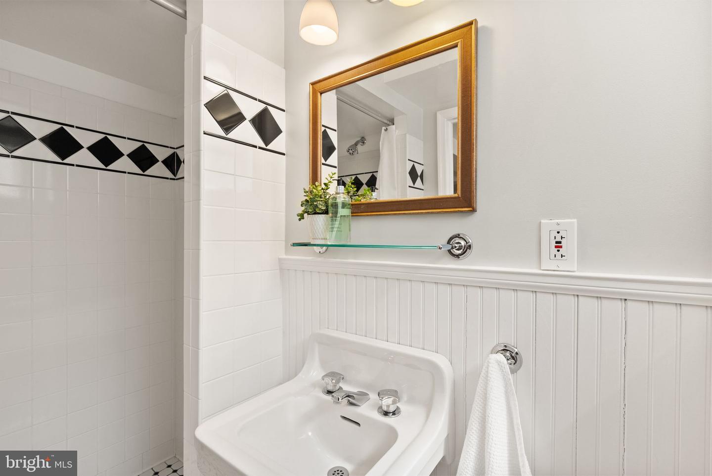 4206 INGOMAR ST NW, WASHINGTON, District Of Columbia 20015, 5 Bedrooms Bedrooms, ,4 BathroomsBathrooms,Residential,For sale,4206 INGOMAR ST NW,DCDC2195462 MLS # DCDC2195462
