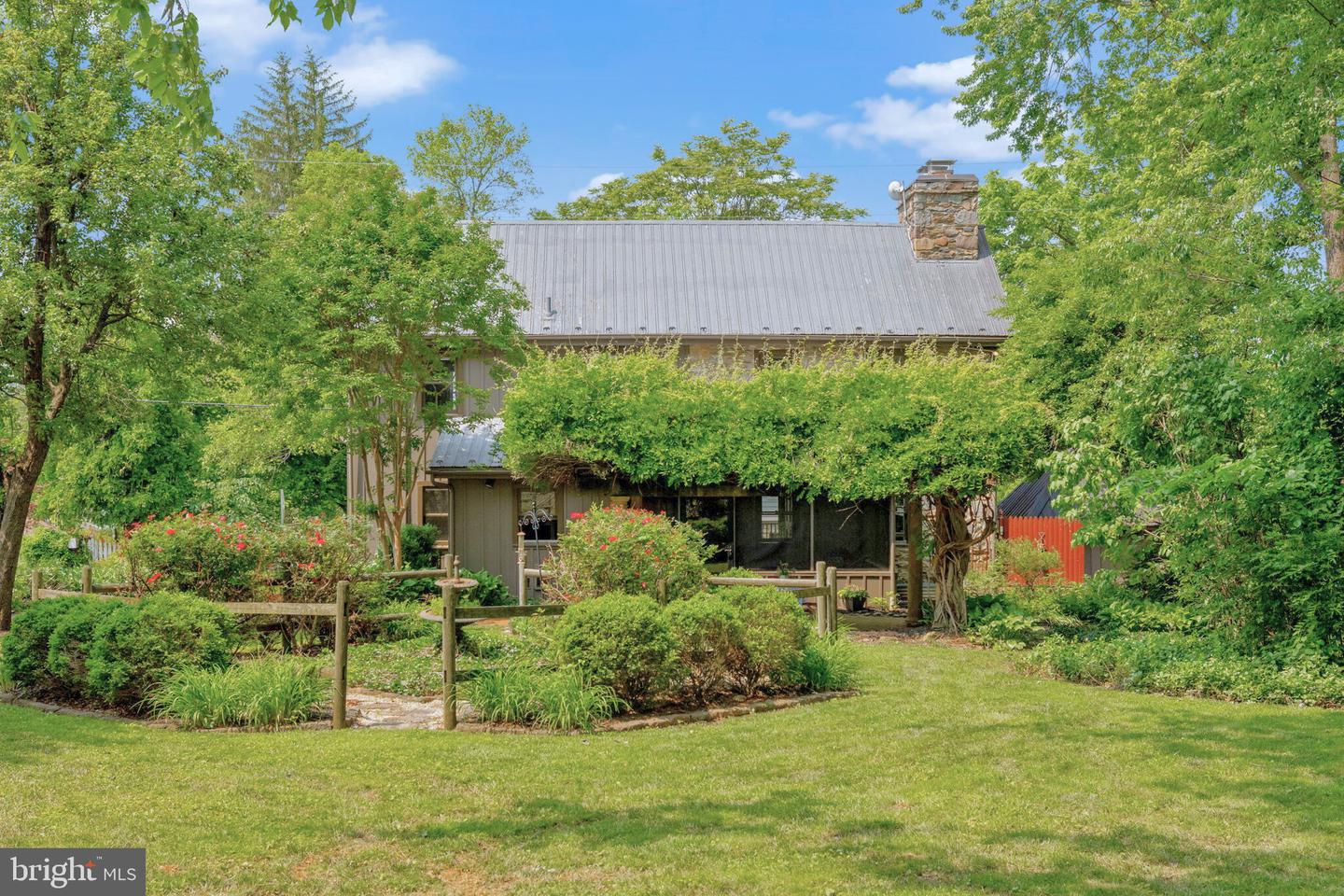 38610 MORRISONVILLE RD, LOVETTSVILLE, Virginia 20180, 2 Bedrooms Bedrooms, ,1 BathroomBathrooms,Residential,For sale,38610 MORRISONVILLE RD,VALO2094206 MLS # VALO2094206