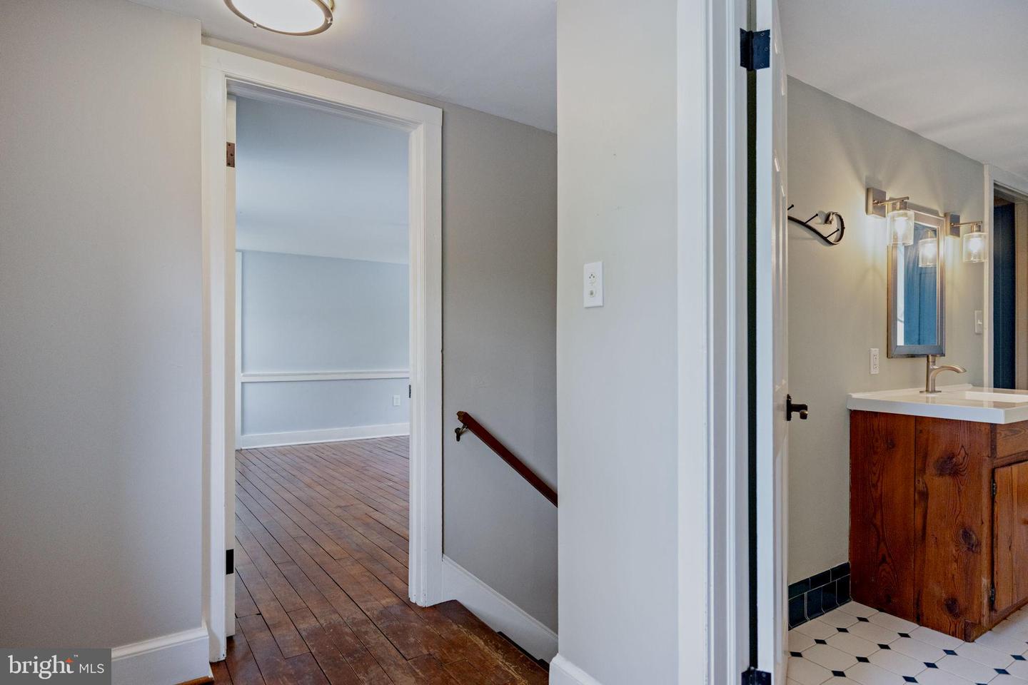 38610 MORRISONVILLE RD, LOVETTSVILLE, Virginia 20180, 2 Bedrooms Bedrooms, ,1 BathroomBathrooms,Residential,For sale,38610 MORRISONVILLE RD,VALO2094206 MLS # VALO2094206