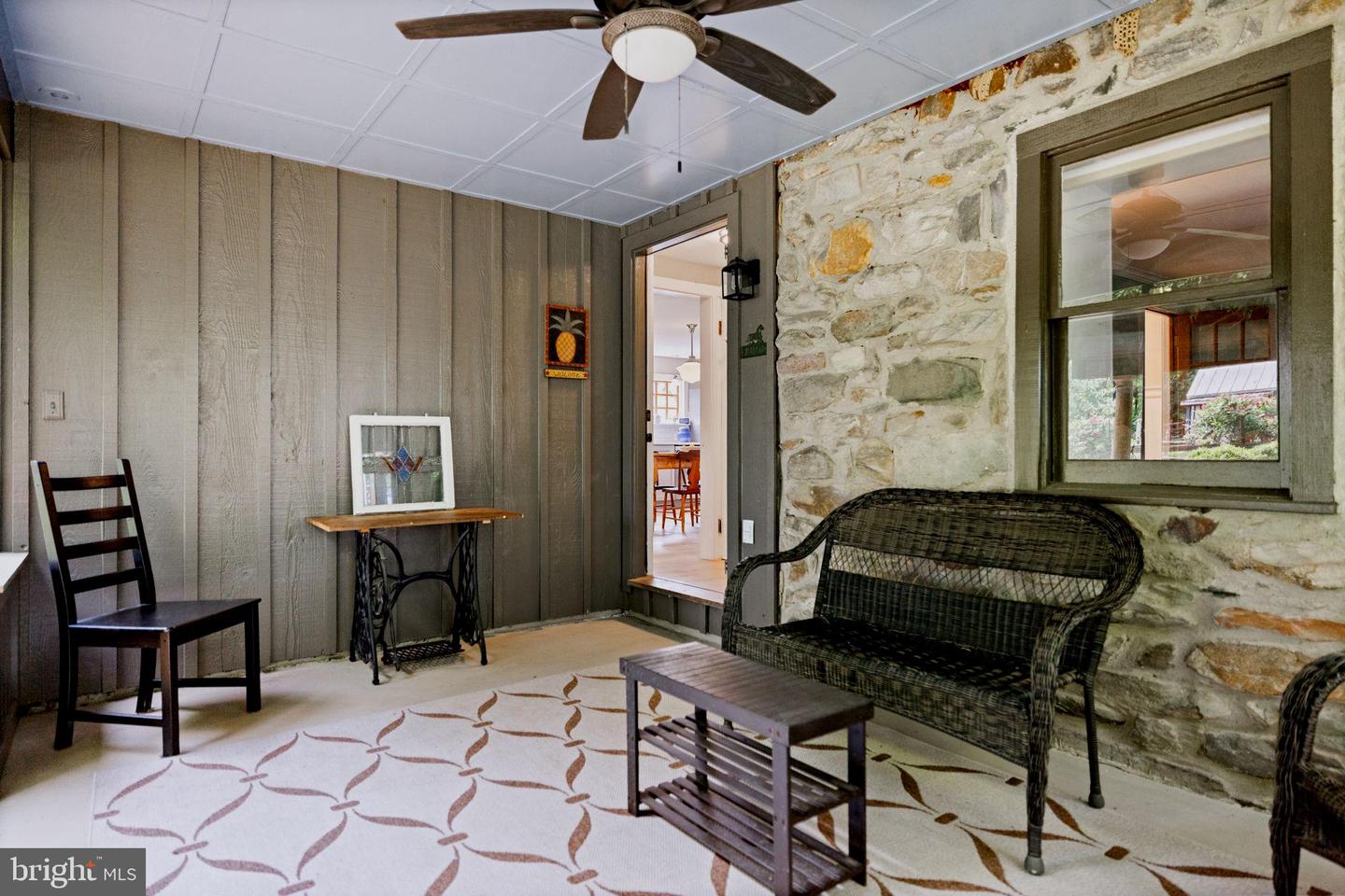 38610 MORRISONVILLE RD, LOVETTSVILLE, Virginia 20180, 2 Bedrooms Bedrooms, ,1 BathroomBathrooms,Residential,For sale,38610 MORRISONVILLE RD,VALO2094206 MLS # VALO2094206