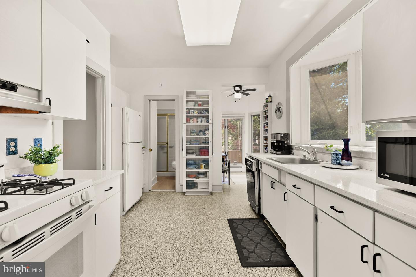 1306 HOLLY ST NW, WASHINGTON, District Of Columbia 20012, 4 Bedrooms Bedrooms, ,3 BathroomsBathrooms,Residential,For sale,1306 HOLLY ST NW,DCDC2196292 MLS # DCDC2196292
