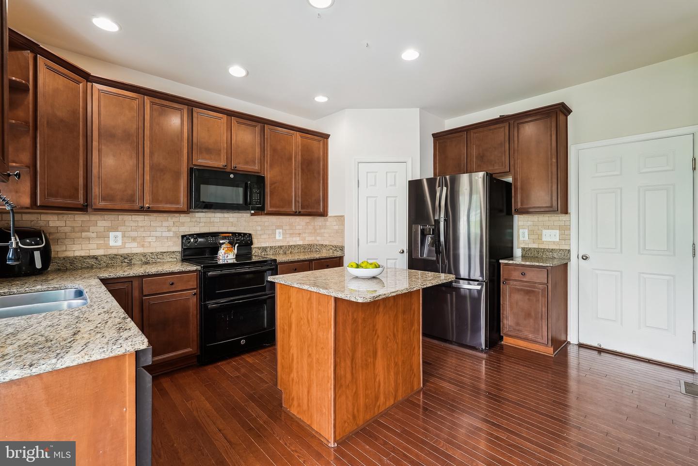17365 TEDLER CIR, ROUND HILL, Virginia 20141, 4 Bedrooms Bedrooms, ,2 BathroomsBathrooms,Residential,For sale,17365 TEDLER CIR,VALO2094506 MLS # VALO2094506