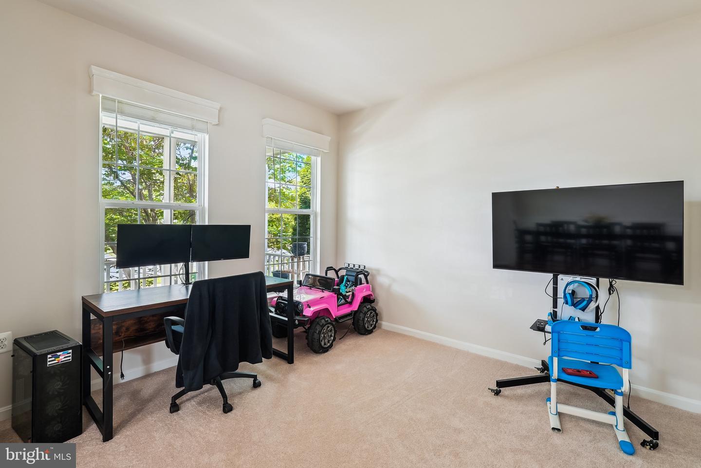 17365 TEDLER CIR, ROUND HILL, Virginia 20141, 4 Bedrooms Bedrooms, ,2 BathroomsBathrooms,Residential,For sale,17365 TEDLER CIR,VALO2094506 MLS # VALO2094506