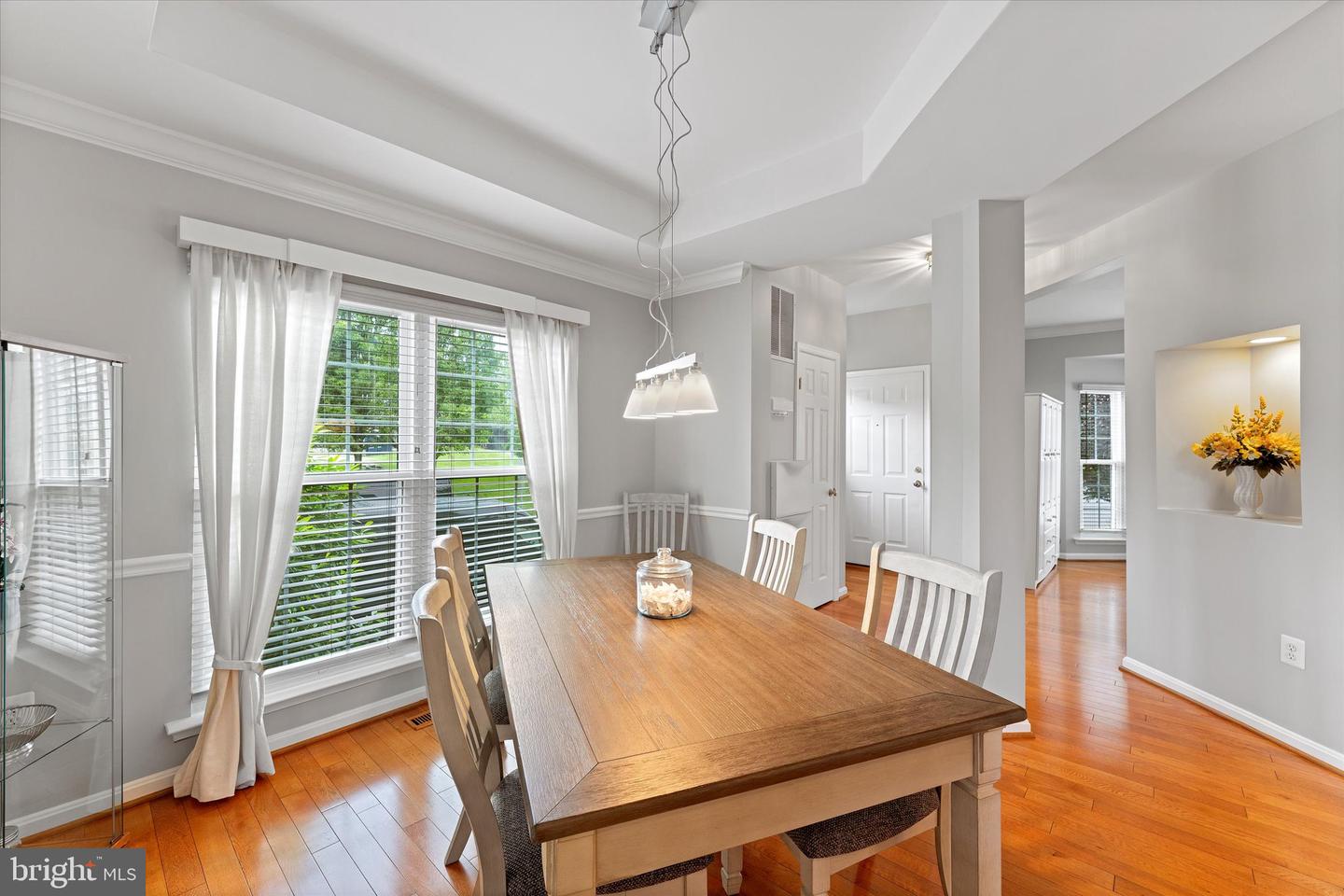 6780 HOLLOW GLEN CT, GAINESVILLE, Virginia 20155, 3 Bedrooms Bedrooms, ,3 BathroomsBathrooms,Residential,For sale,6780 HOLLOW GLEN CT,VAPW2092726 MLS # VAPW2092726