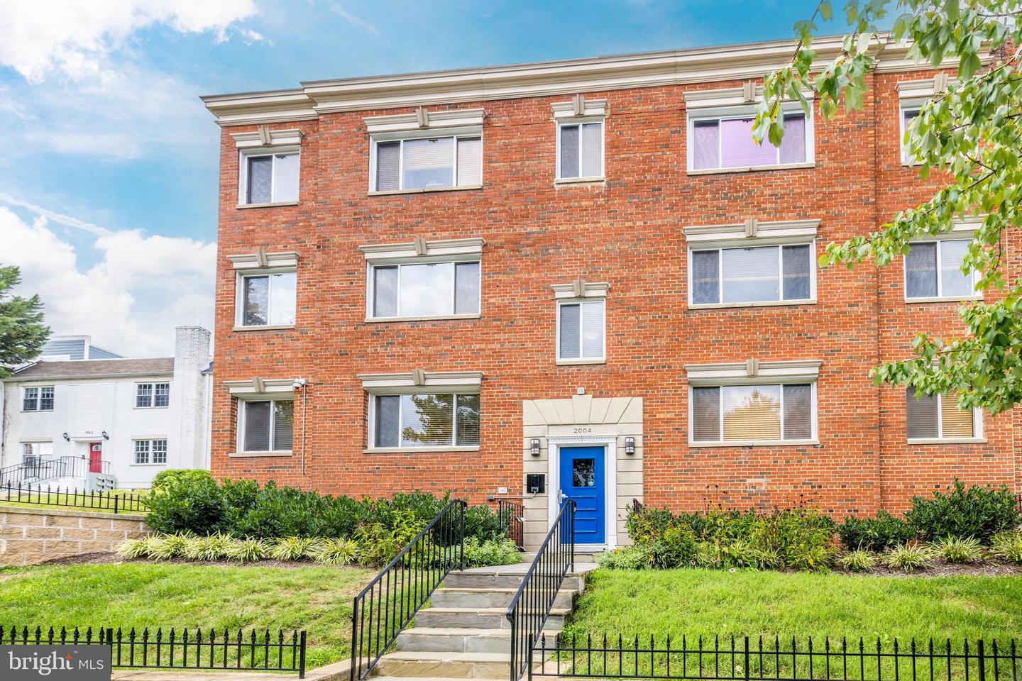 2004 3RD ST NE #201, WASHINGTON, District Of Columbia 20002, 1 Bedroom Bedrooms, 1 Room Rooms,1 BathroomBathrooms,Residential,For sale,2004 3RD ST NE #201,DCDC2197168 MLS # DCDC2197168