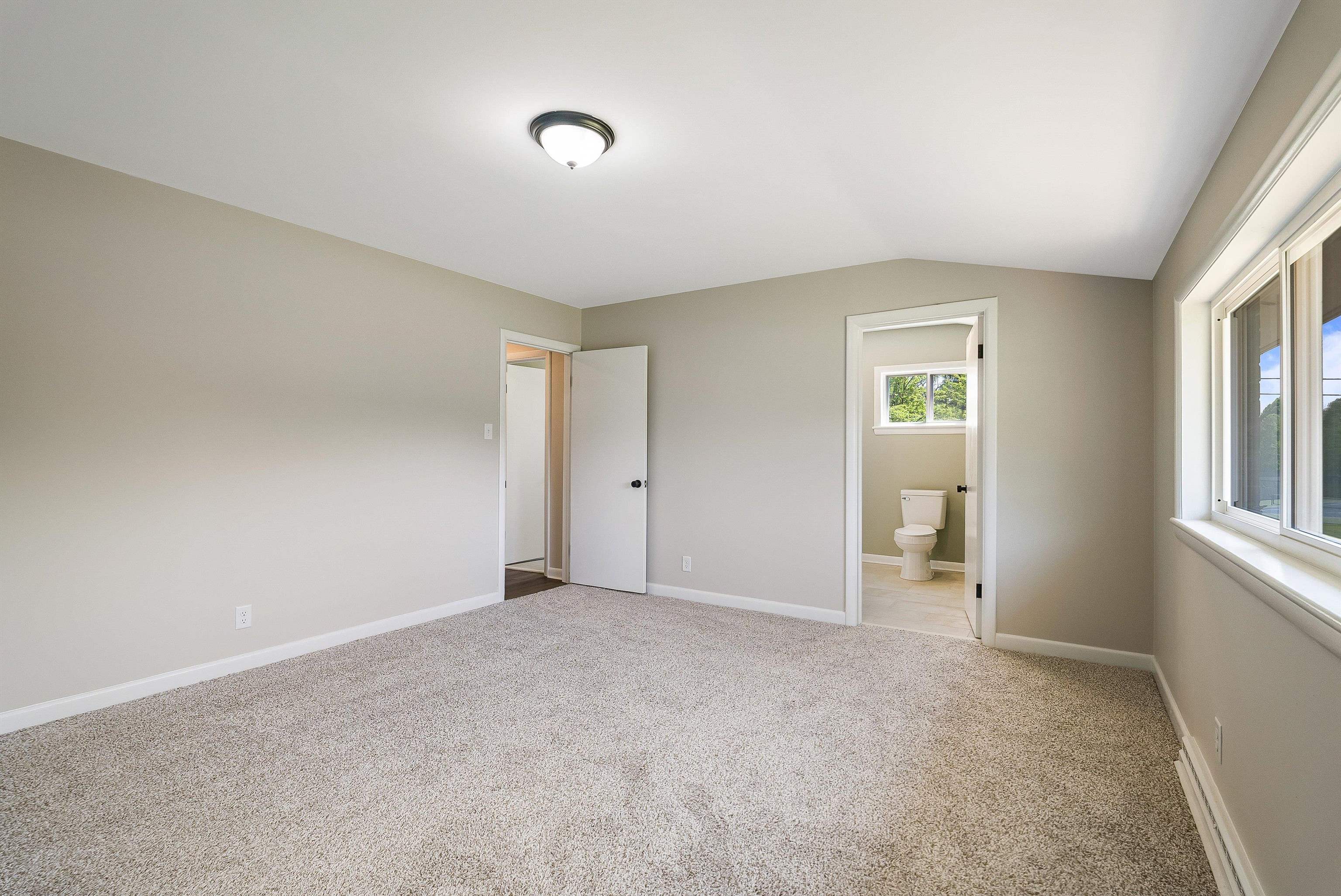 100 MONUMENT AVE, HARRISONBURG, Virginia 22801, 3 Bedrooms Bedrooms, ,2 BathroomsBathrooms,Residential,100 MONUMENT AVE,665459 MLS # 665459