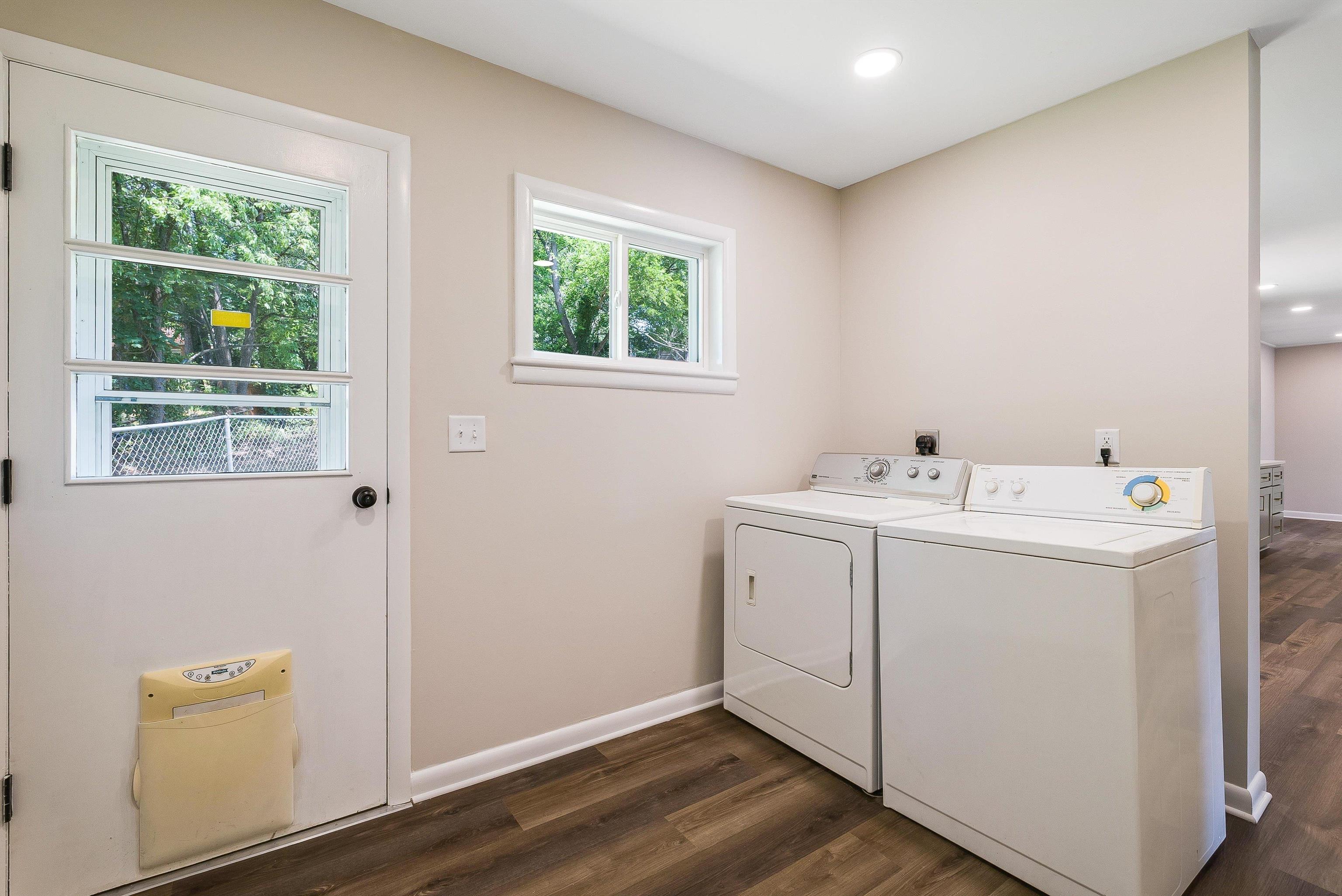 100 MONUMENT AVE, HARRISONBURG, Virginia 22801, 3 Bedrooms Bedrooms, ,2 BathroomsBathrooms,Residential,100 MONUMENT AVE,665459 MLS # 665459