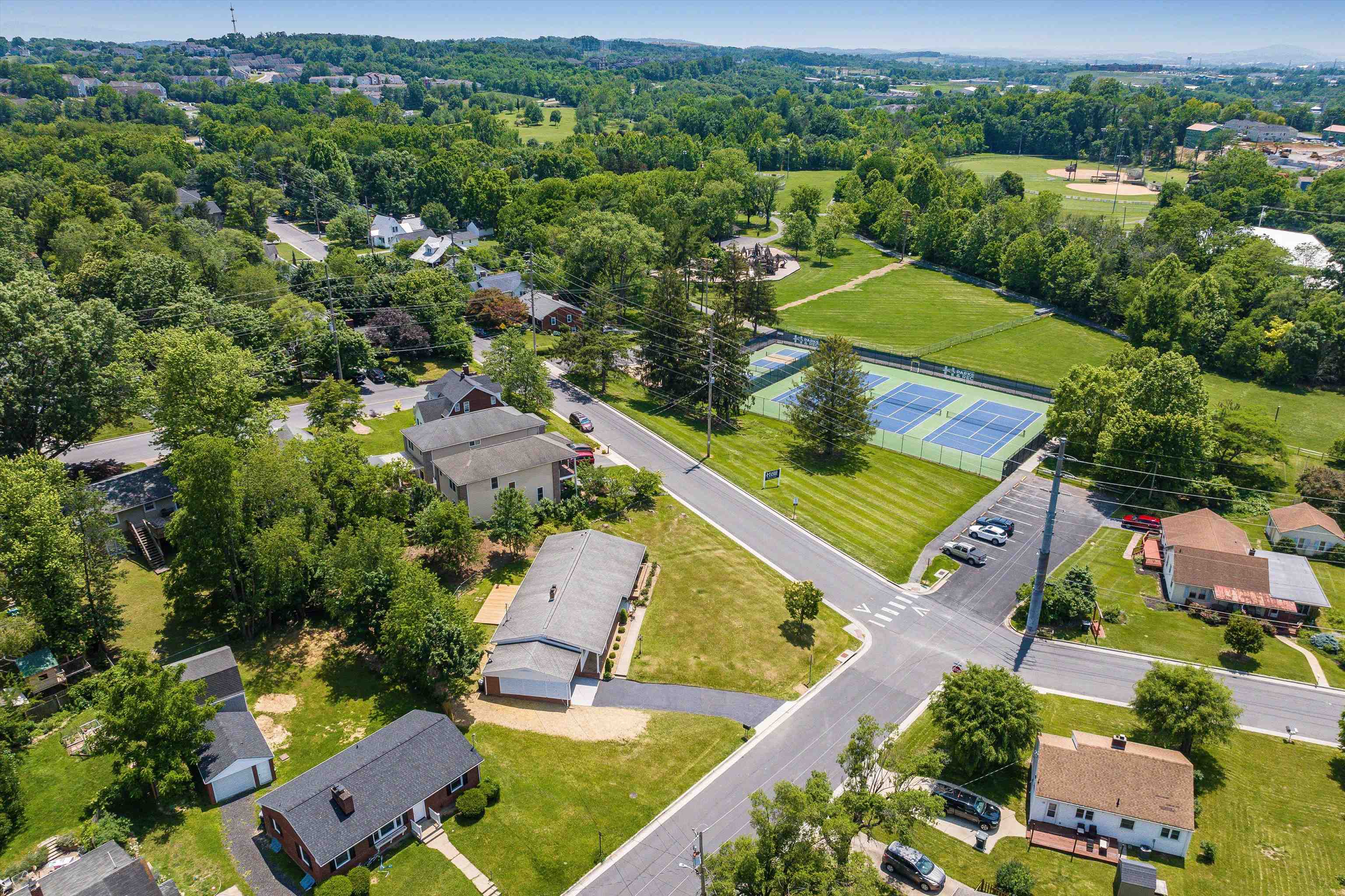 100 MONUMENT AVE, HARRISONBURG, Virginia 22801, 3 Bedrooms Bedrooms, ,2 BathroomsBathrooms,Residential,100 MONUMENT AVE,665459 MLS # 665459