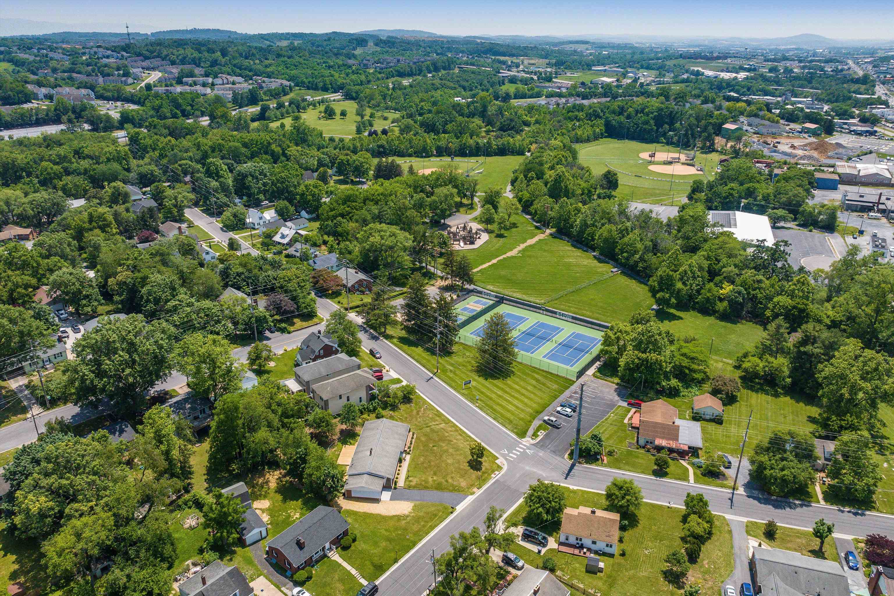 100 MONUMENT AVE, HARRISONBURG, Virginia 22801, 3 Bedrooms Bedrooms, ,2 BathroomsBathrooms,Residential,100 MONUMENT AVE,665459 MLS # 665459