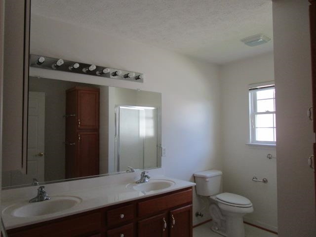 384 HICKORY GROVE CIR, HARRISONBURG, Virginia 22801, 2 Bedrooms Bedrooms, ,2 BathroomsBathrooms,Residential,384 HICKORY GROVE CIR,665460 MLS # 665460