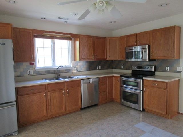 384 HICKORY GROVE CIR, HARRISONBURG, Virginia 22801, 2 Bedrooms Bedrooms, ,2 BathroomsBathrooms,Residential,384 HICKORY GROVE CIR,665460 MLS # 665460