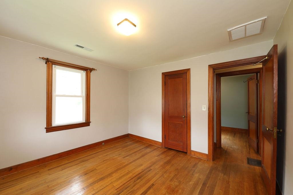 525 N BATH AVE, WAYNESBORO, Virginia 22980, 2 Bedrooms Bedrooms, ,1 BathroomBathrooms,Residential,525 N BATH AVE,665463 MLS # 665463