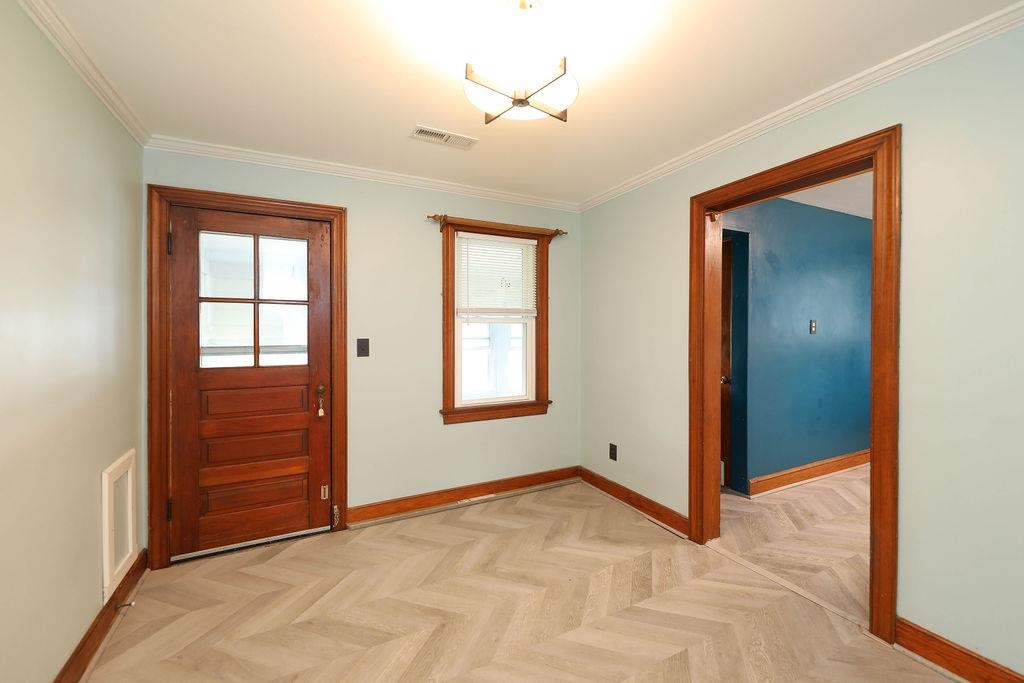 525 N BATH AVE, WAYNESBORO, Virginia 22980, 2 Bedrooms Bedrooms, ,1 BathroomBathrooms,Residential,525 N BATH AVE,665463 MLS # 665463