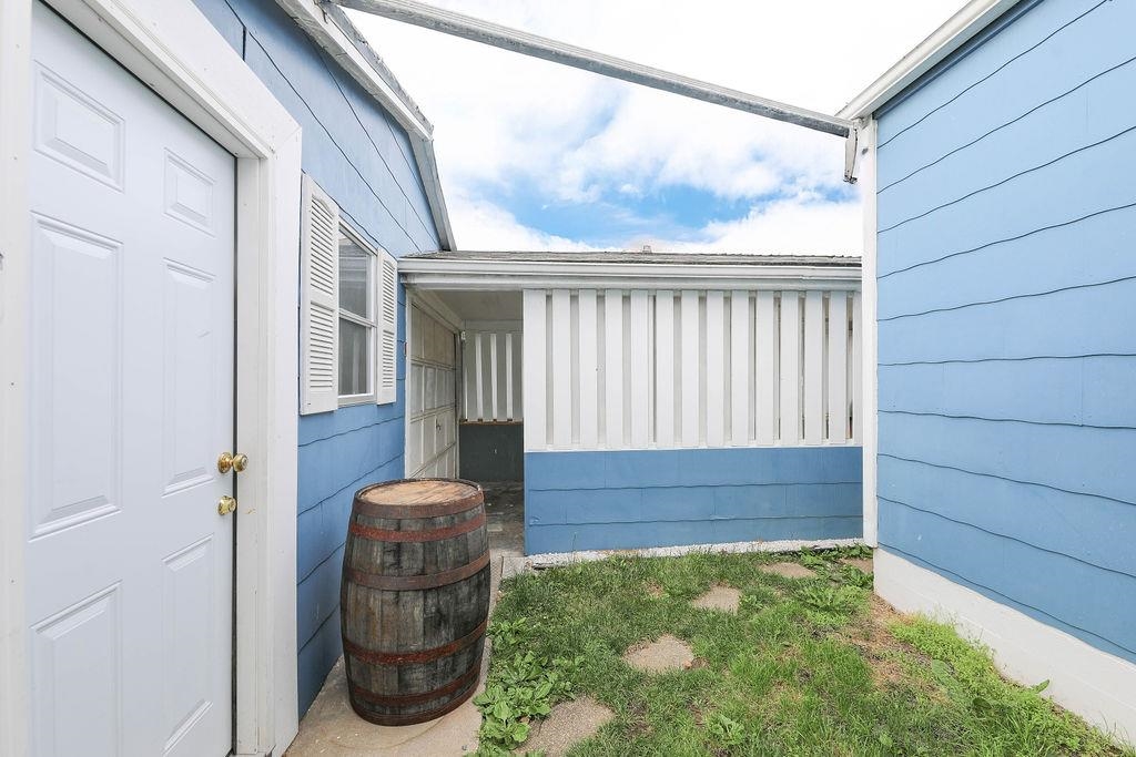525 N BATH AVE, WAYNESBORO, Virginia 22980, 2 Bedrooms Bedrooms, ,1 BathroomBathrooms,Residential,525 N BATH AVE,665463 MLS # 665463