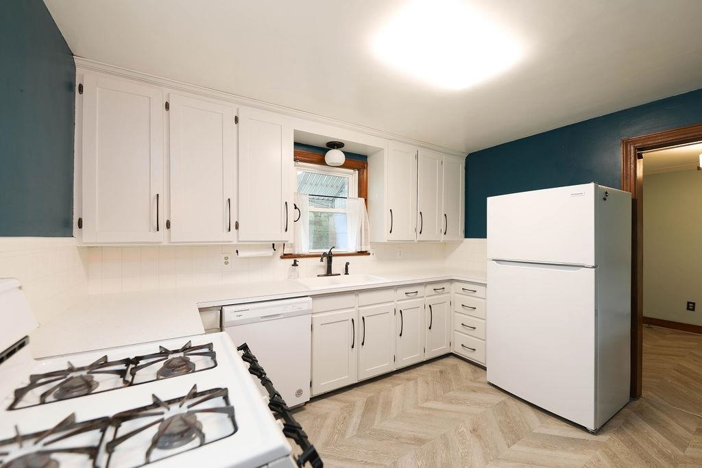 525 N BATH AVE, WAYNESBORO, Virginia 22980, 2 Bedrooms Bedrooms, ,1 BathroomBathrooms,Residential,525 N BATH AVE,665463 MLS # 665463
