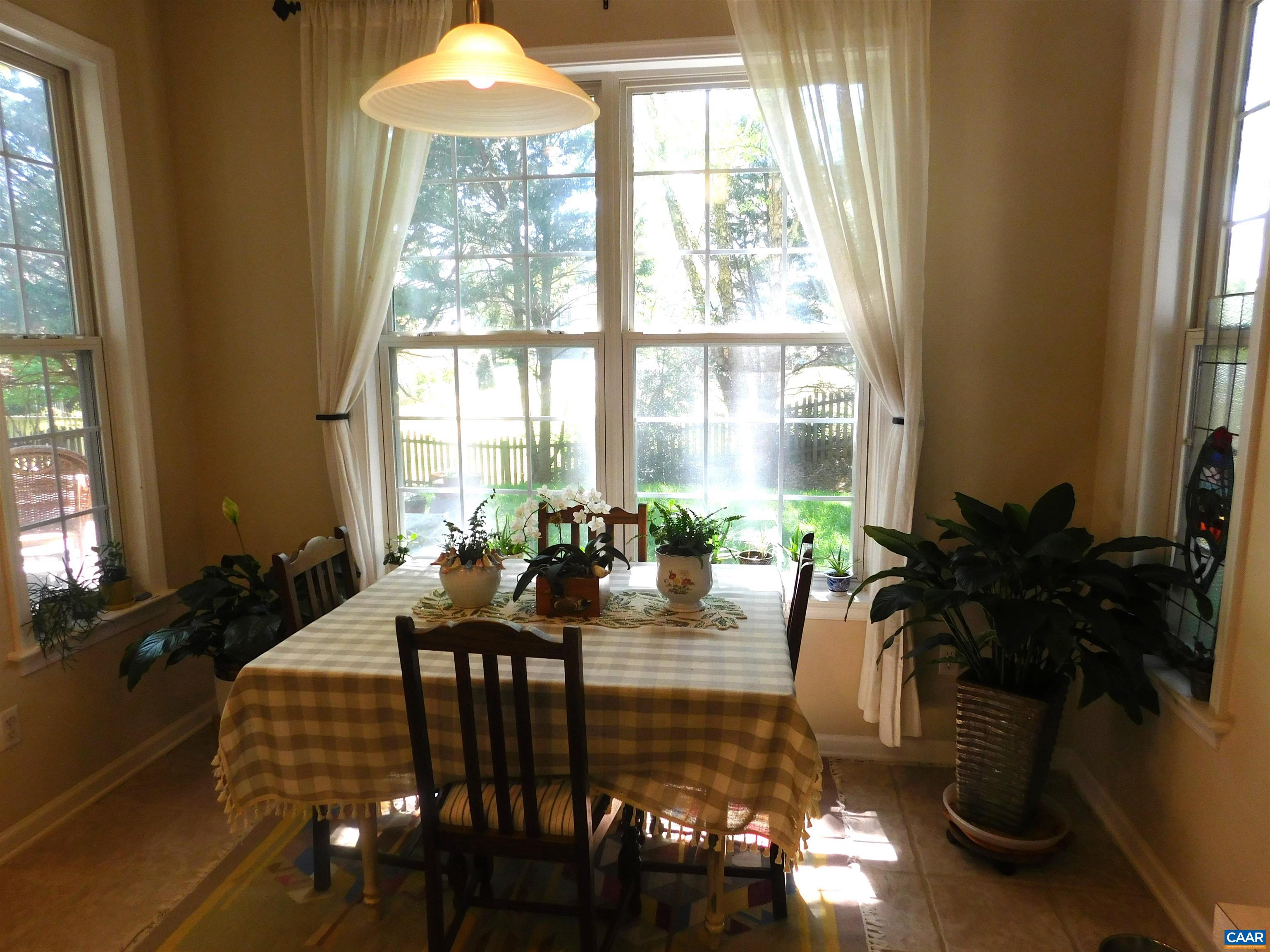 339 LEAPING FOX LN, CHARLOTTESVILLE, Virginia 22902, 3 Bedrooms Bedrooms, ,2 BathroomsBathrooms,Residential,339 LEAPING FOX LN,665467 MLS # 665467