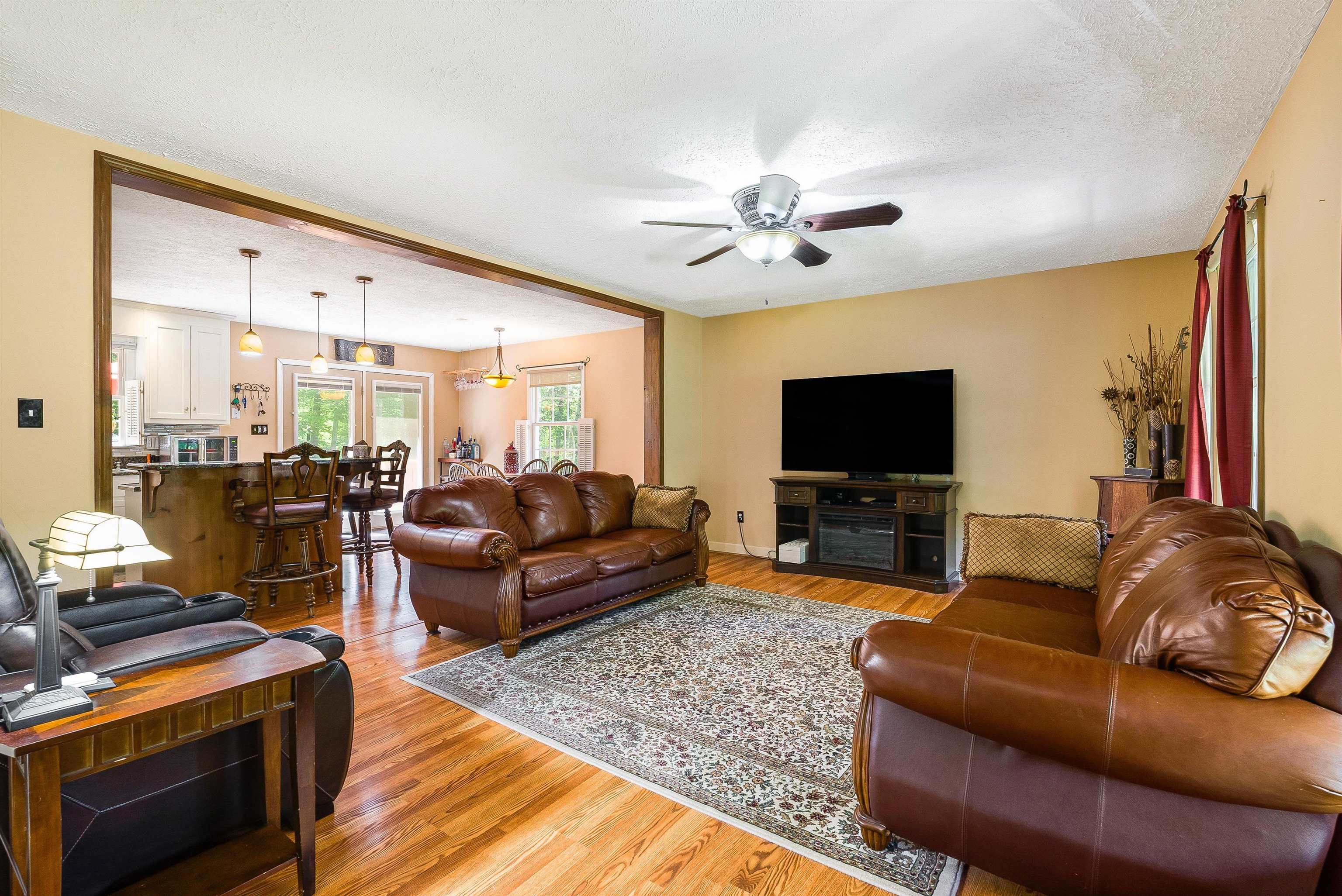 37 MARKELS LN, STAUNTON, Virginia 24401, 4 Bedrooms Bedrooms, ,3 BathroomsBathrooms,Residential,37 Markels Ln.,37 MARKELS LN,665469 MLS # 665469