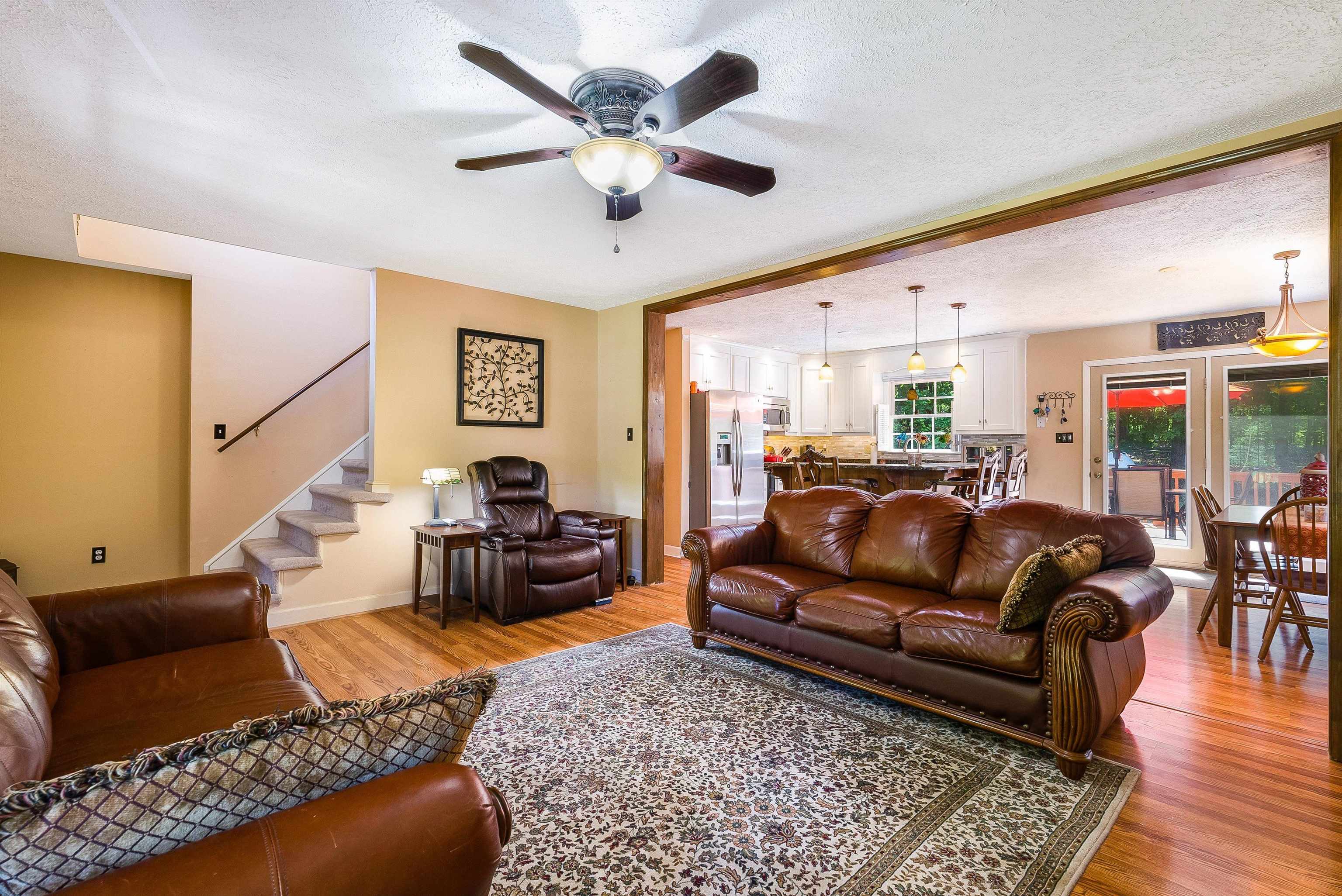 37 MARKELS LN, STAUNTON, Virginia 24401, 4 Bedrooms Bedrooms, ,3 BathroomsBathrooms,Residential,37 Markels Ln.,37 MARKELS LN,665469 MLS # 665469