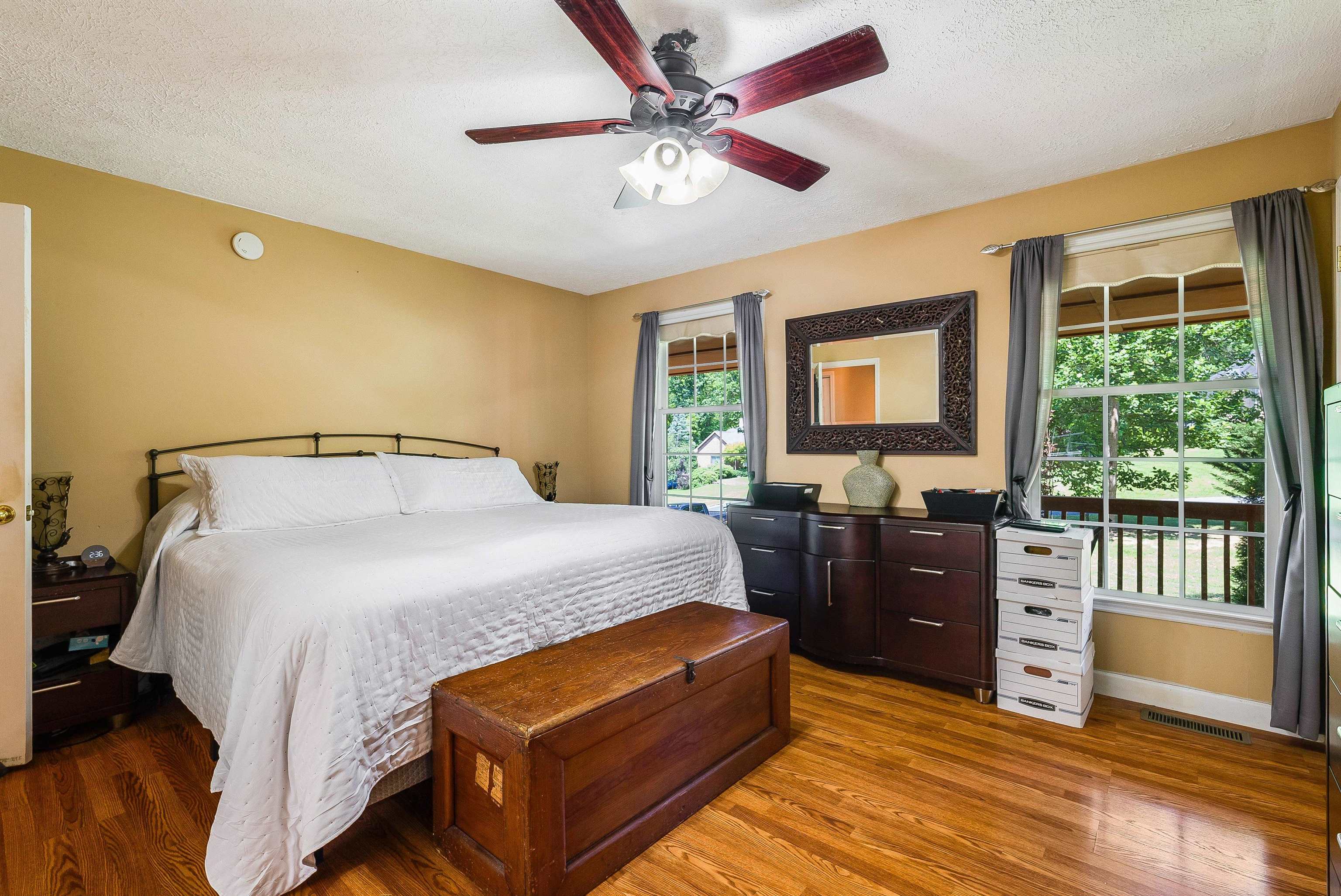 37 MARKELS LN, STAUNTON, Virginia 24401, 4 Bedrooms Bedrooms, ,3 BathroomsBathrooms,Residential,37 Markels Ln.,37 MARKELS LN,665469 MLS # 665469