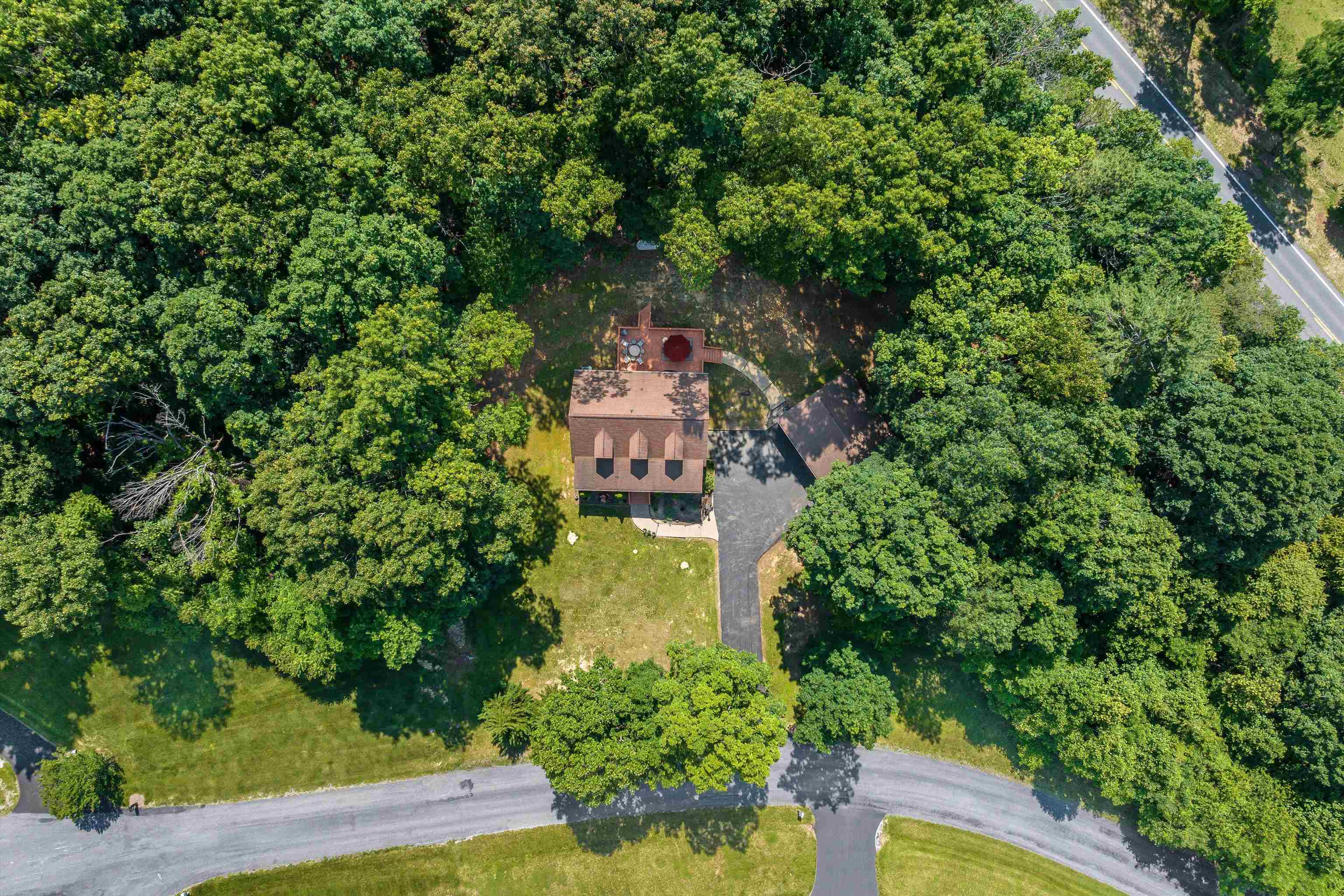 37 MARKELS LN, STAUNTON, Virginia 24401, 4 Bedrooms Bedrooms, ,3 BathroomsBathrooms,Residential,37 Markels Ln.,37 MARKELS LN,665469 MLS # 665469