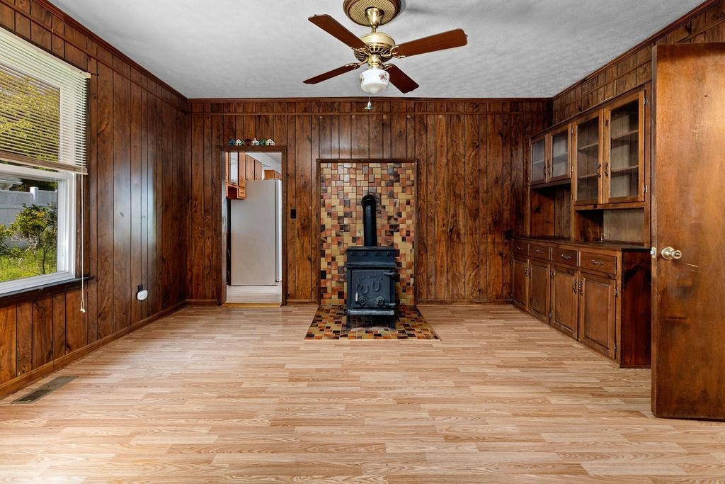 13 SHULTZ LN, GREENVILLE, Virginia 24440, 3 Bedrooms Bedrooms, ,2 BathroomsBathrooms,Residential,13 SHULTZ LN,665471 MLS # 665471