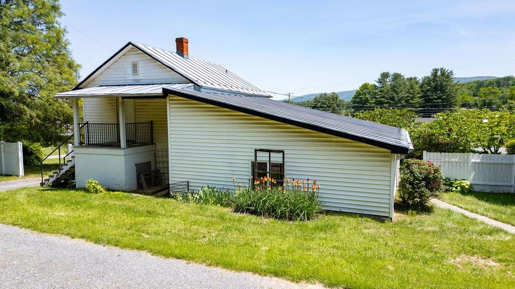13 SHULTZ LN, GREENVILLE, Virginia 24440, 3 Bedrooms Bedrooms, ,2 BathroomsBathrooms,Residential,13 SHULTZ LN,665471 MLS # 665471