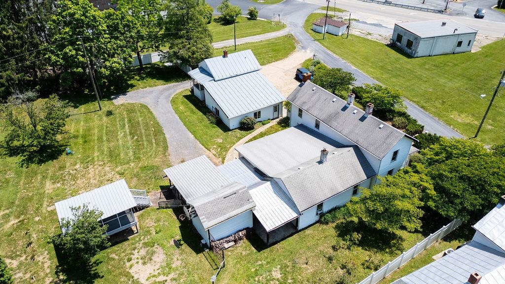 13 SHULTZ LN, GREENVILLE, Virginia 24440, 3 Bedrooms Bedrooms, ,2 BathroomsBathrooms,Residential,13 SHULTZ LN,665471 MLS # 665471