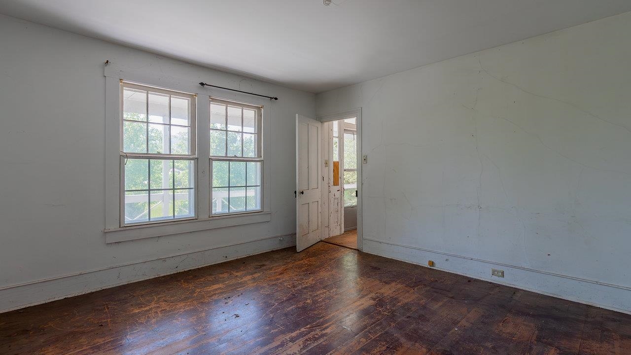 506 WILLIAMS AVE, SHENANDOAH, Virginia 22849, 4 Bedrooms Bedrooms, ,1 BathroomBathrooms,Residential,506 WILLIAMS AVE,665476 MLS # 665476