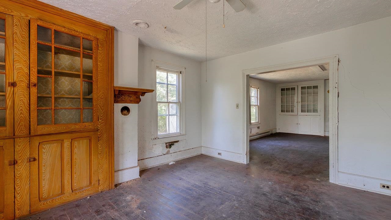 506 WILLIAMS AVE, SHENANDOAH, Virginia 22849, 4 Bedrooms Bedrooms, ,1 BathroomBathrooms,Residential,506 WILLIAMS AVE,665476 MLS # 665476